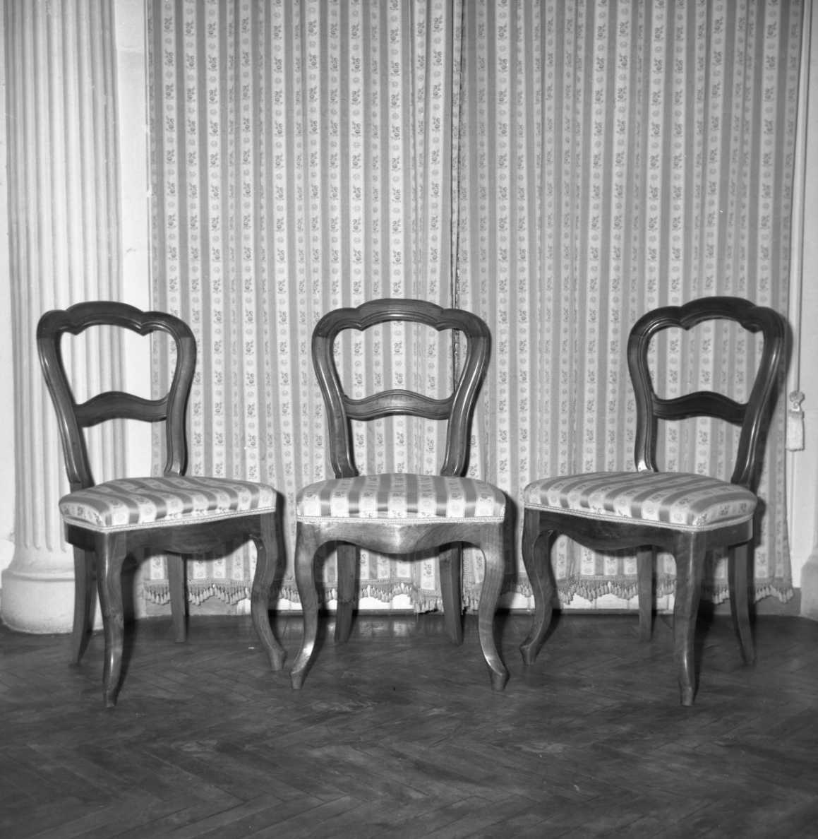 servizio di sedie, insieme - ambito romagnolo (ultimo quarto sec. XIX)