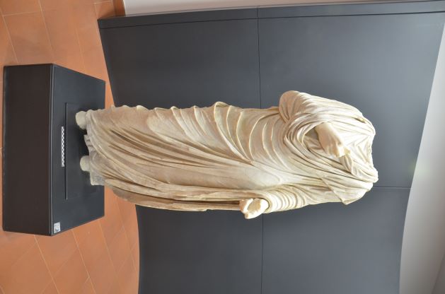 SINGOLO OGGETTO/ statua, PERIODIZZAZIONI/ STORIA/ Età antica/ Età romana/ Età romana repubblicana/ Età di Cesare