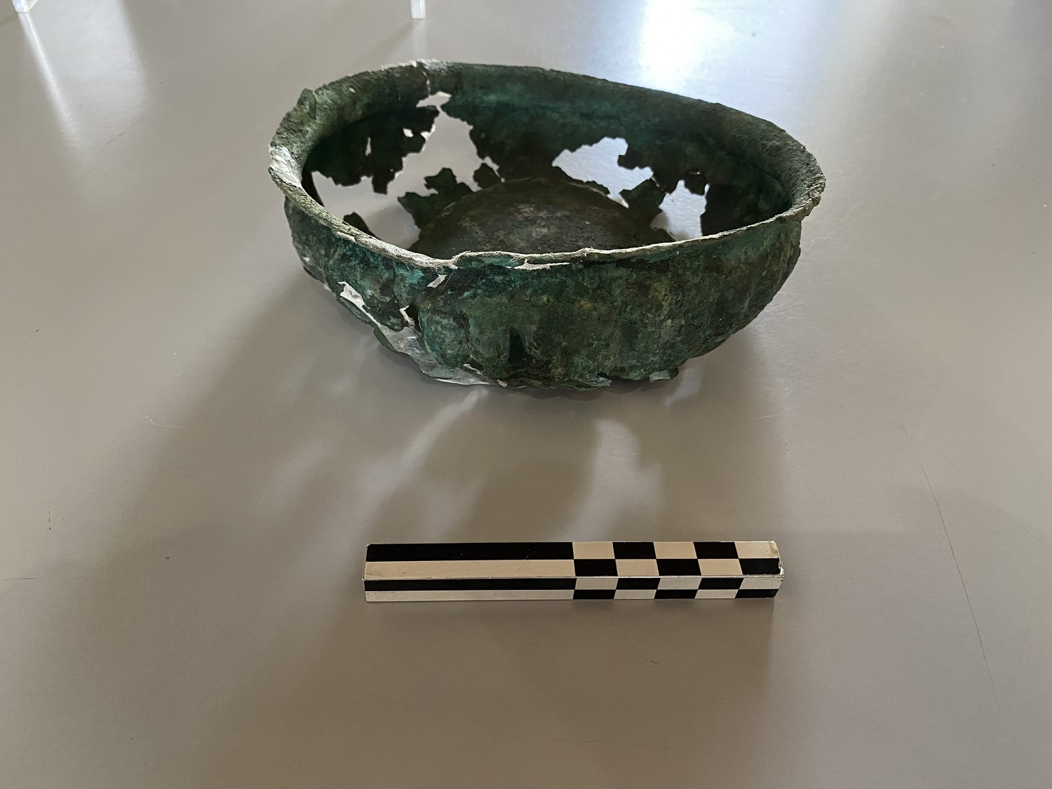 SINGOLO OGGETTO/ bacile, SECOLI/ VII a.C