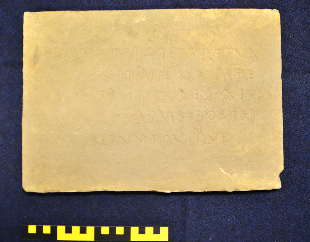 lastra/ di chiusura (SECOLI/ IV a.C)