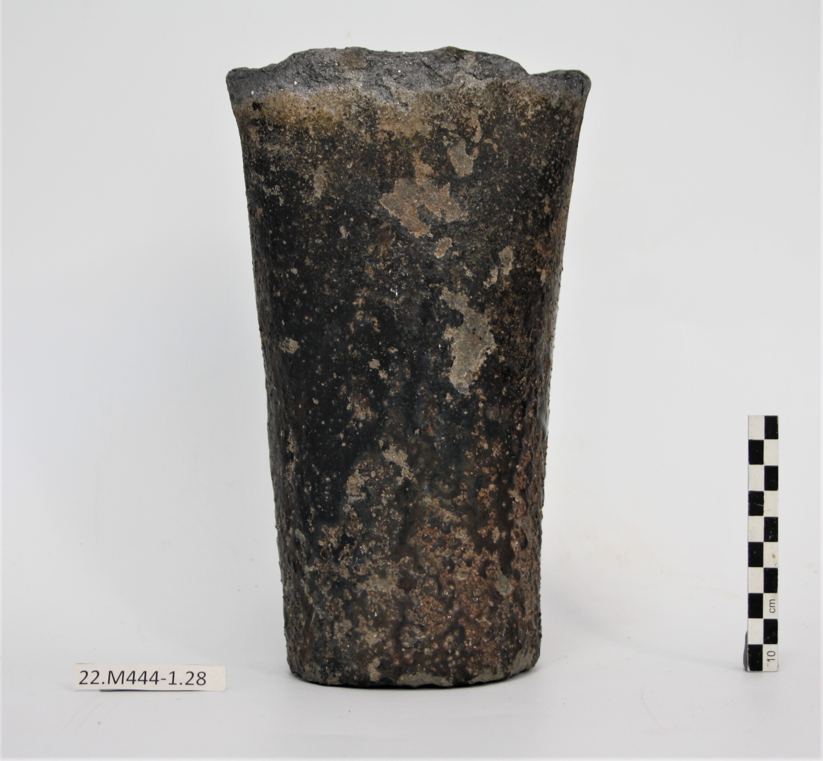 SINGOLO OGGETTO/ crogiolo, SECOLI/ I