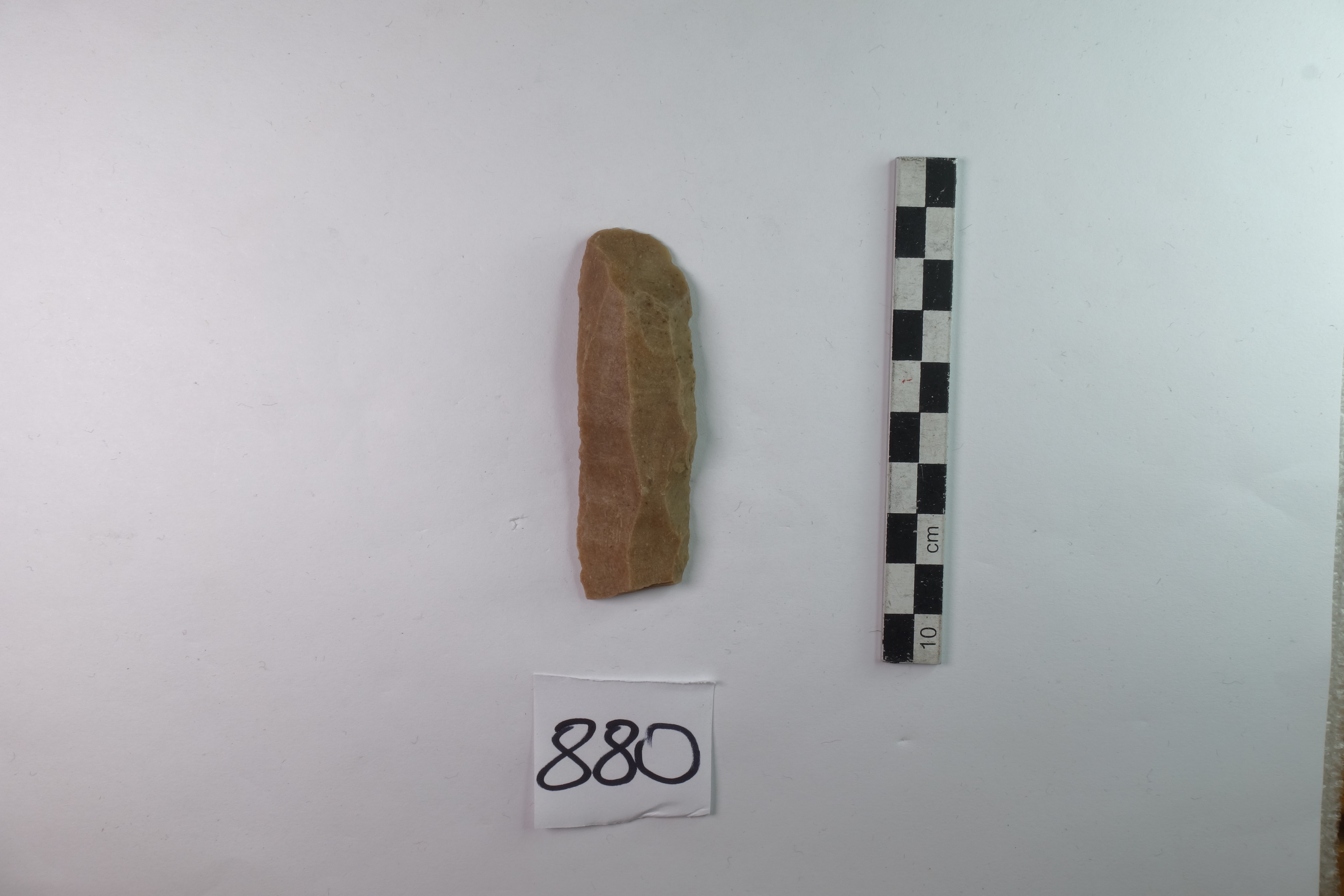 SINGOLO OGGETTO/ Pezzo a ritocco continuo, PERIODIZZAZIONI/ PREISTORIA/ Predinastico