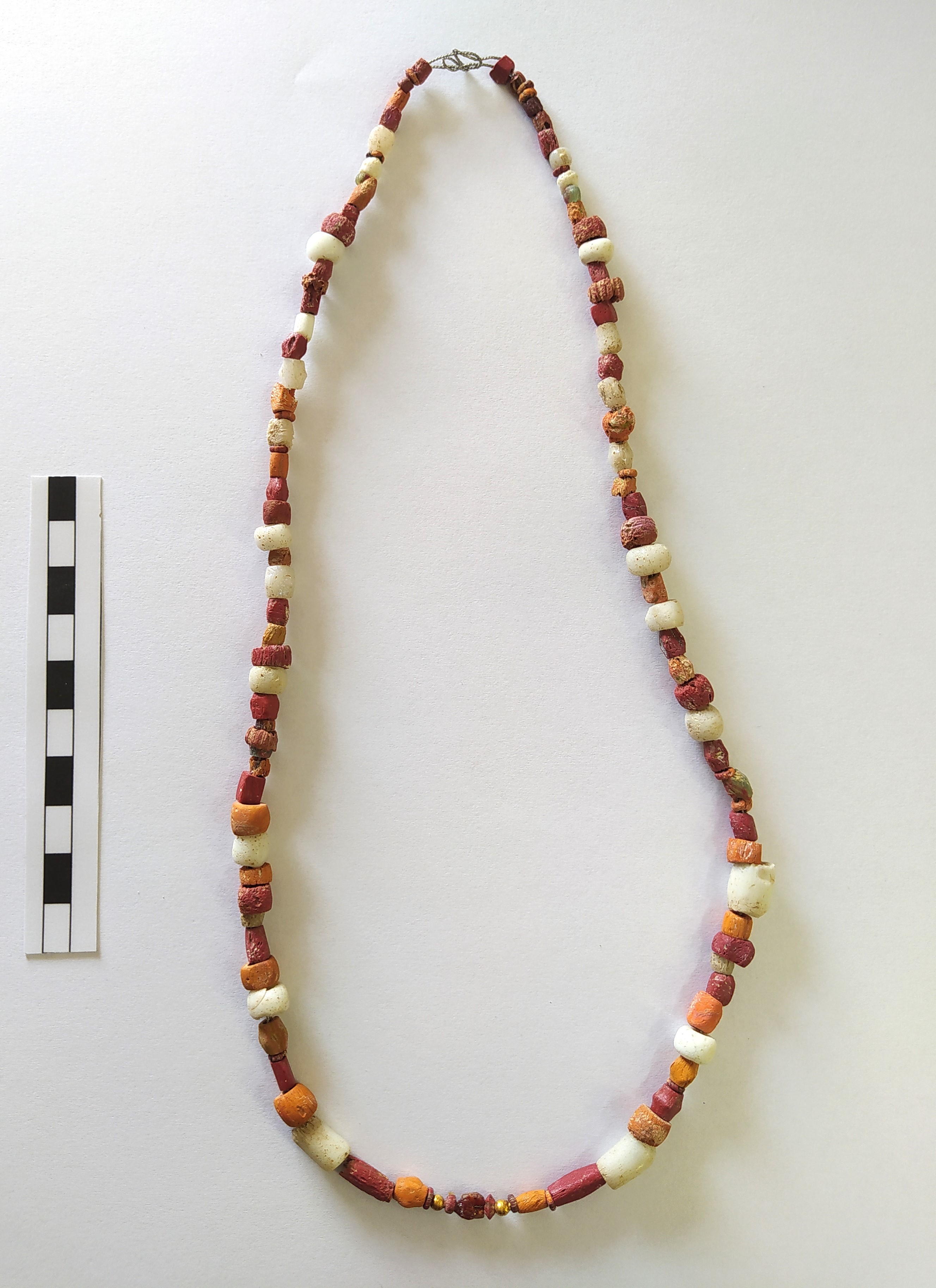 SINGOLO OGGETTO/ collana, Alto Medioevo