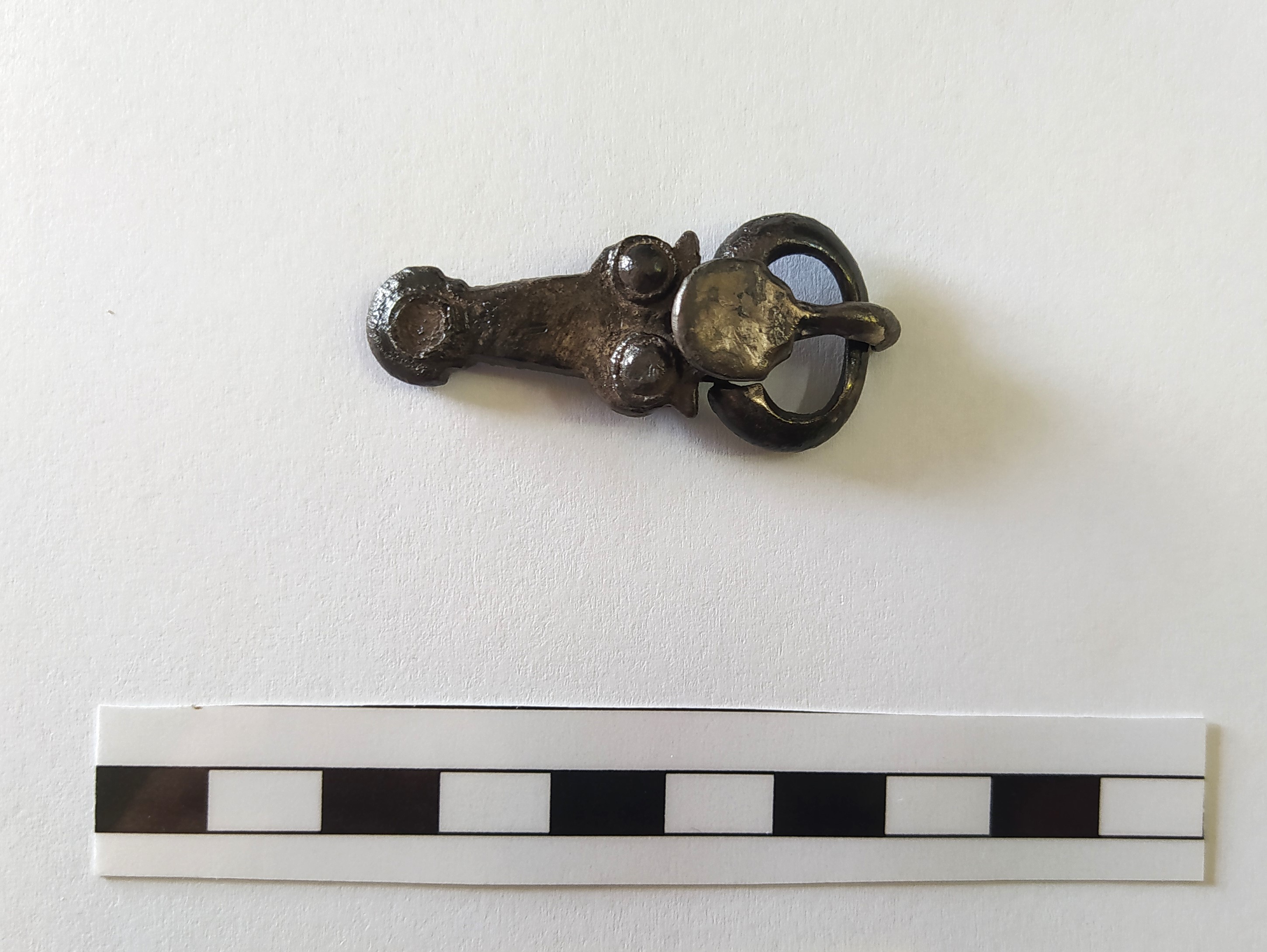 SINGOLO OGGETTO/ fibbia, Alto Medioevo