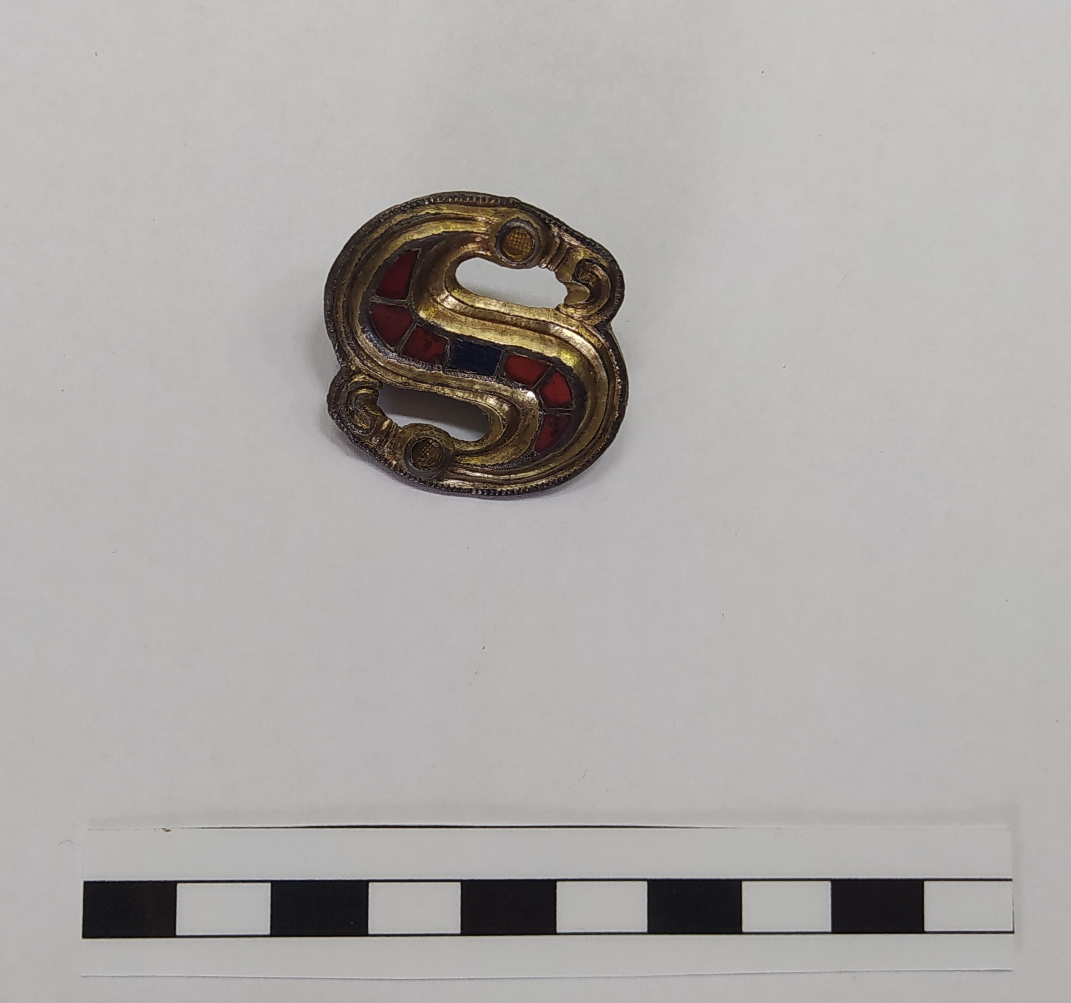 SINGOLO OGGETTO/ fibula, Alto Medioevo