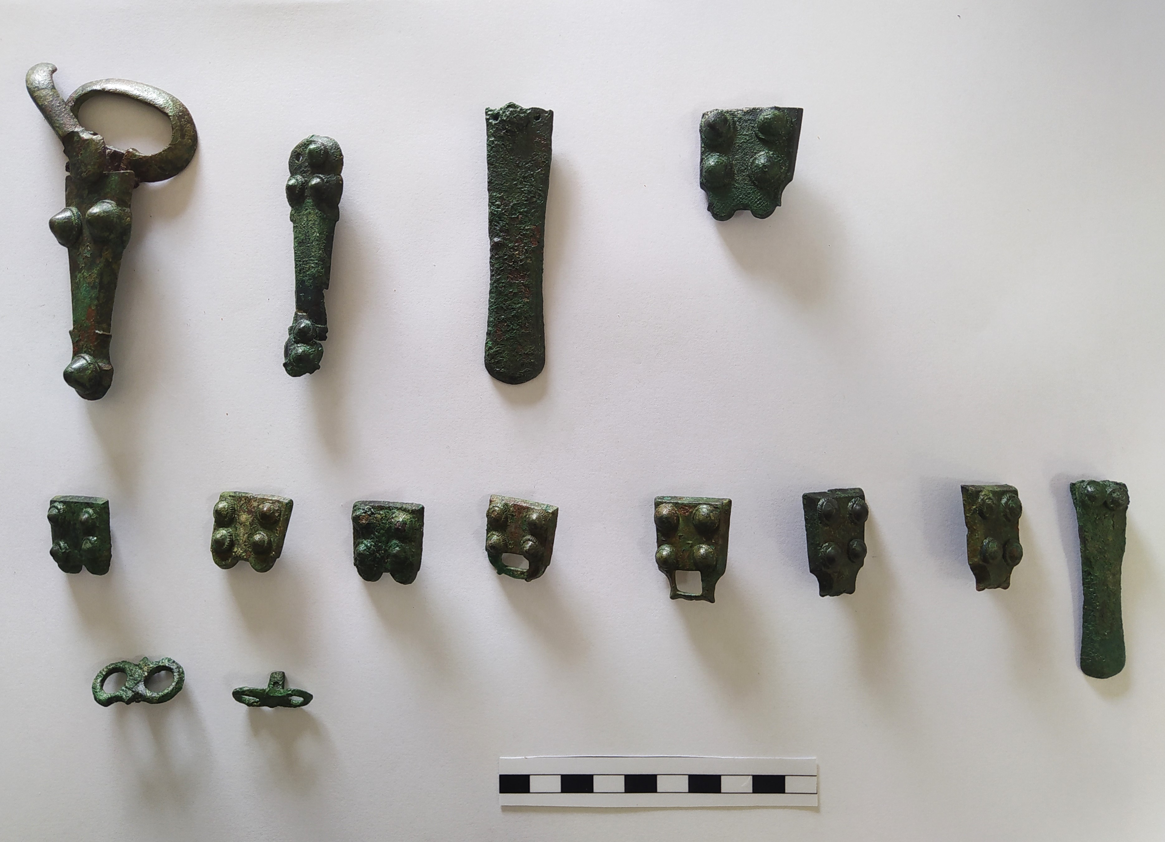 SINGOLO OGGETTO/ cintura, Alto Medioevo