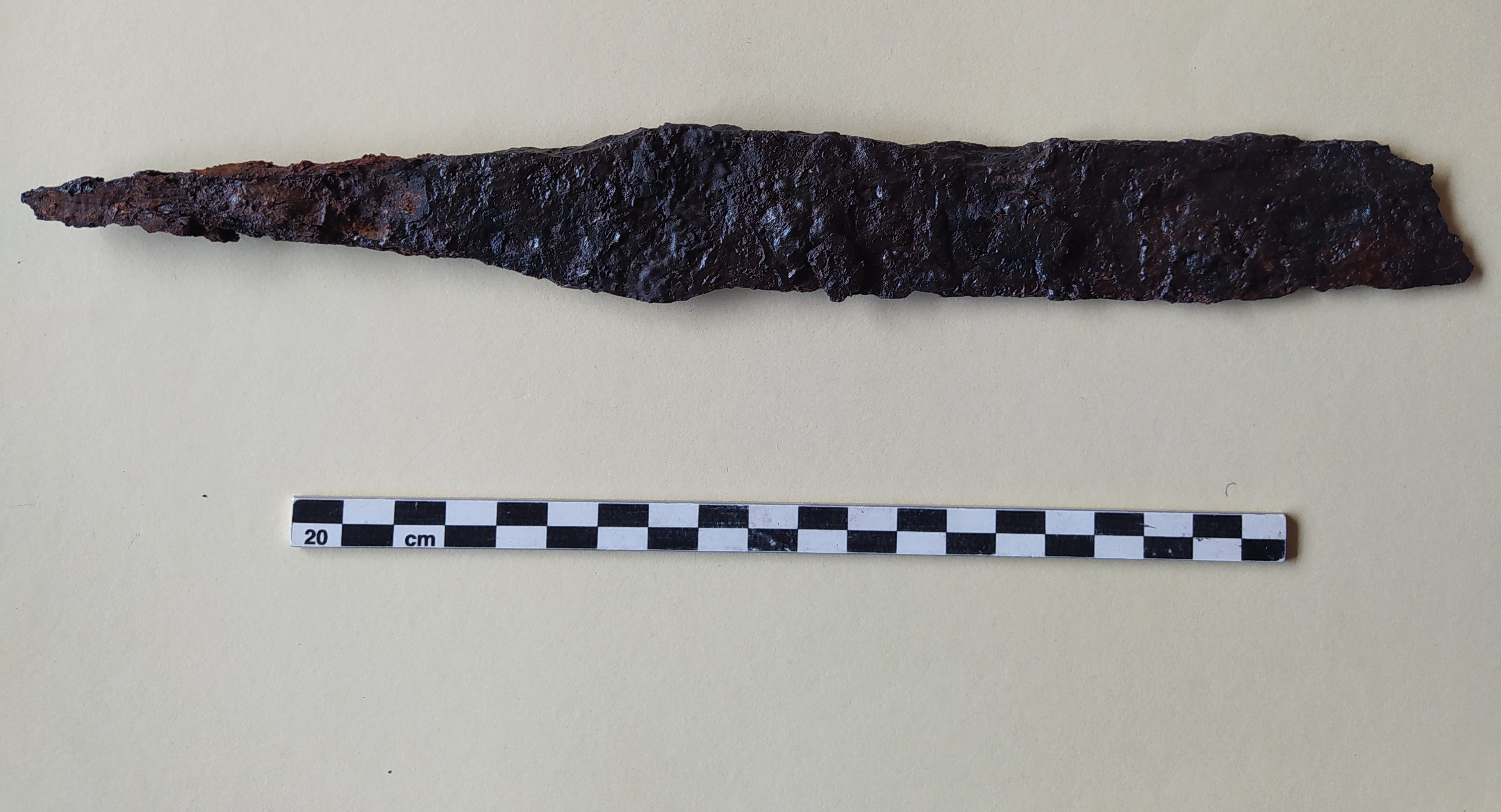 SINGOLO OGGETTO/ spada, Alto Medioevo