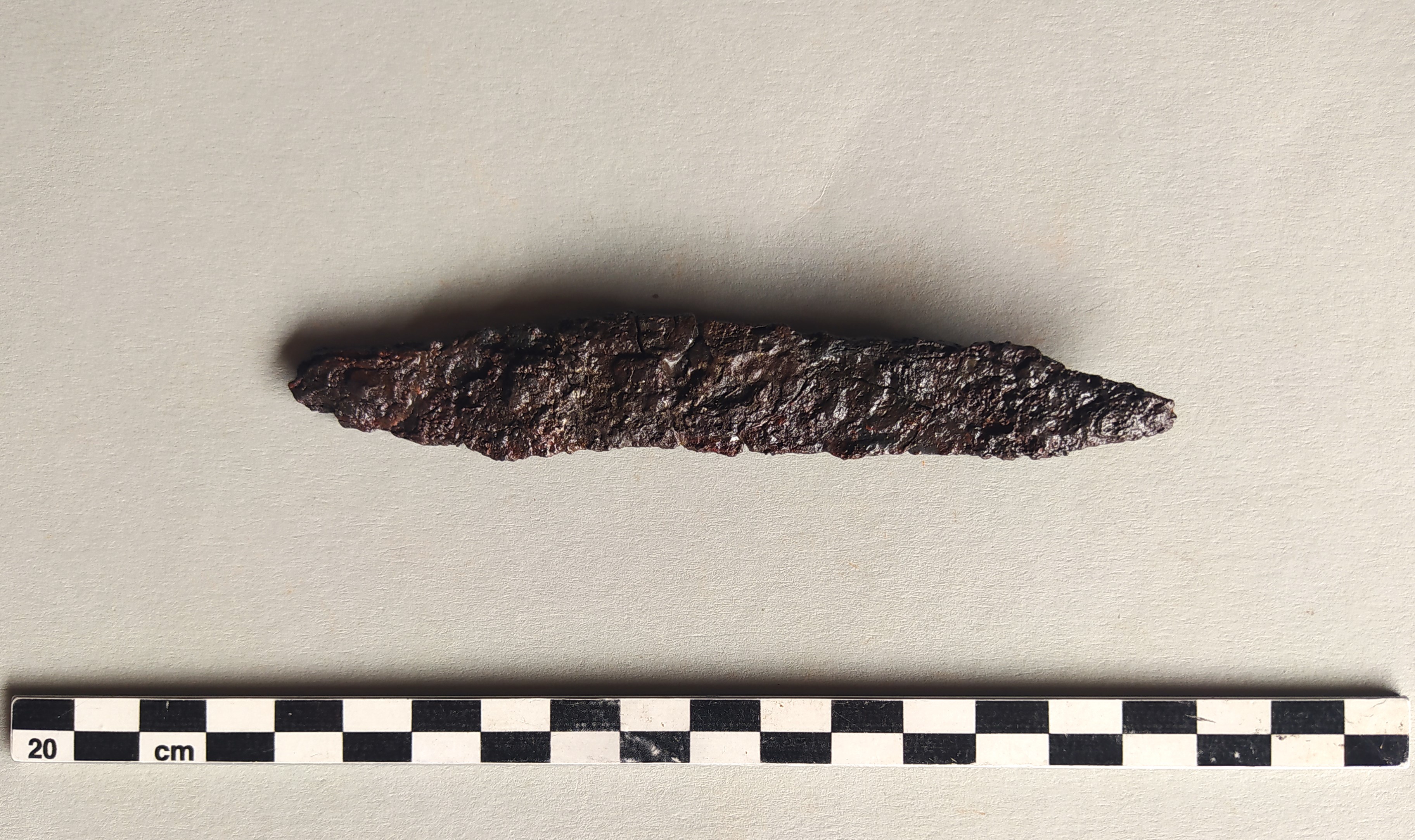 SINGOLO OGGETTO/ coltello, Alto Medioevo