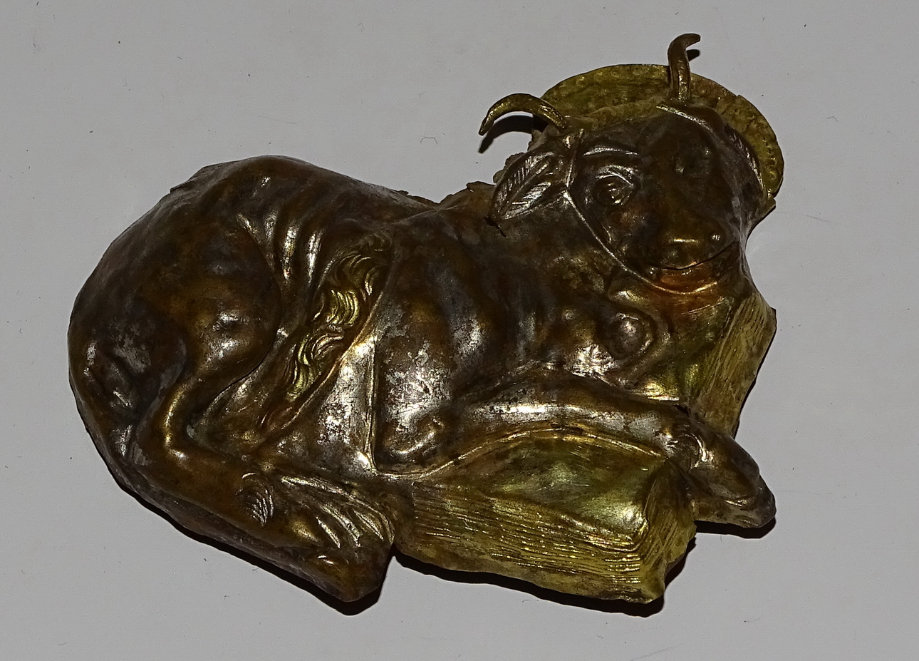 bue, simbolo di San Luca Evangelista (rilievo, frammento) - bottega perugina (prima metà sec. XV)