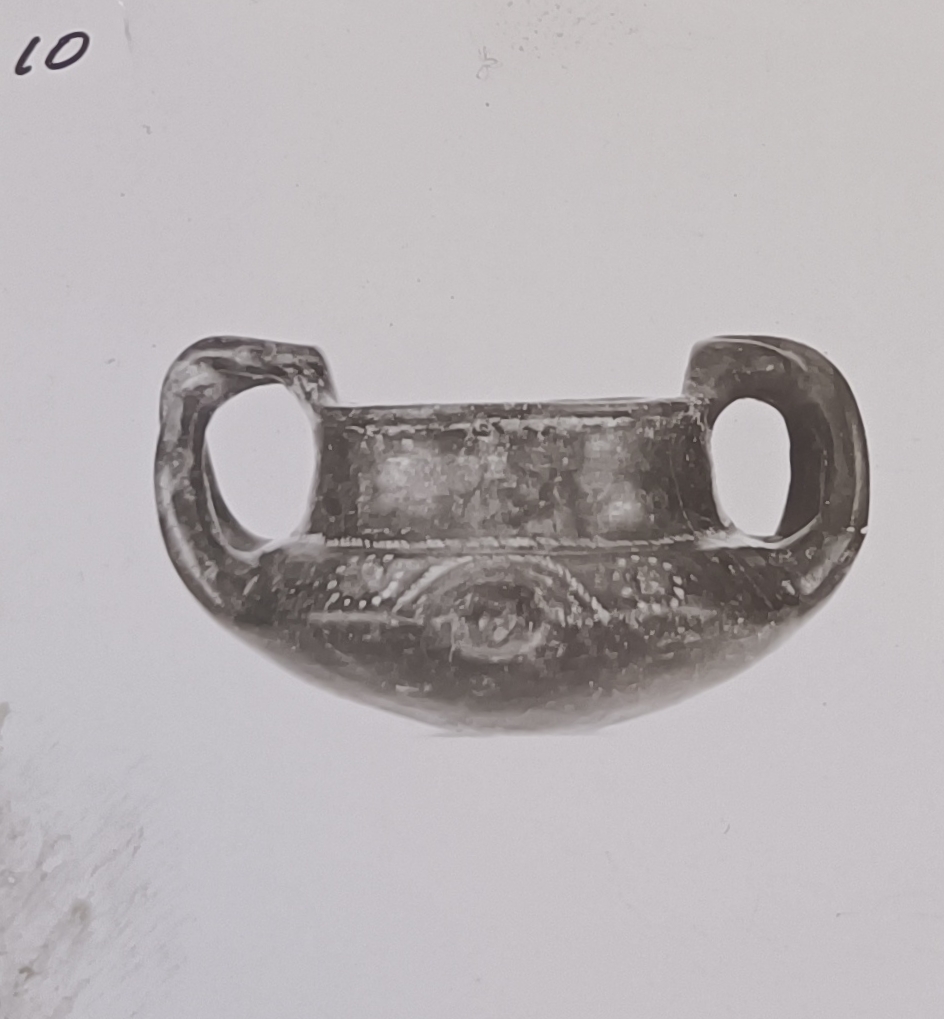 tazza (terzo quarto SECOLI/ VI a.C)