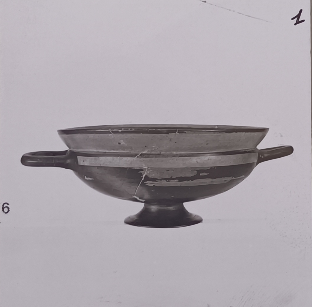 kylix, Forma B2 Valled-Villard (primo quarto SECOLI/ VI a.C)