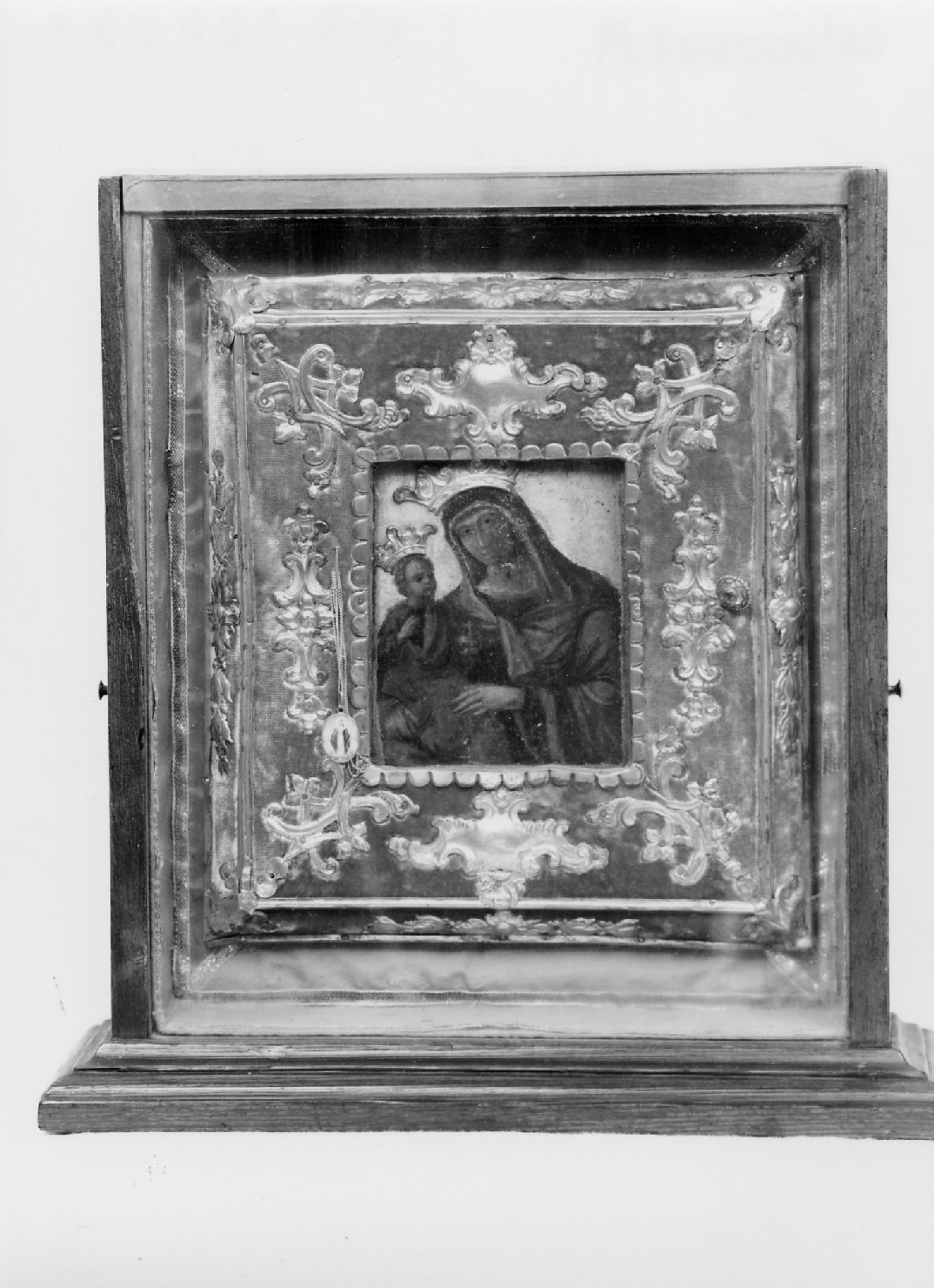 Madonna con Bambino (oggetto devozionale incorniciato, opera isolata) - manifattura romagnola (XVIII)