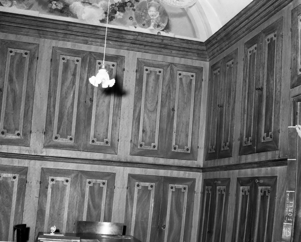 armadio monumentale, opera isolata - manifattura romagnola (ultimo quarto XVIII)