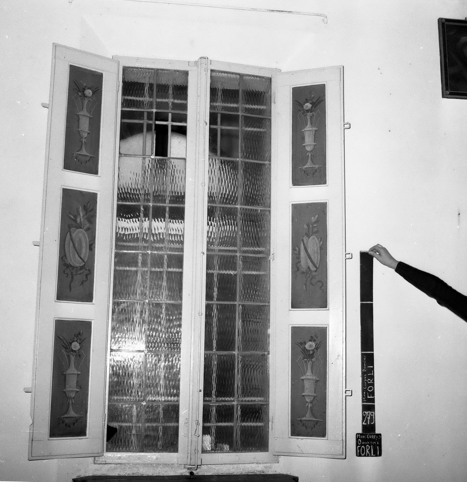 anta di finestra, paio - manifattura romagnola (ultimo quarto XVIII)