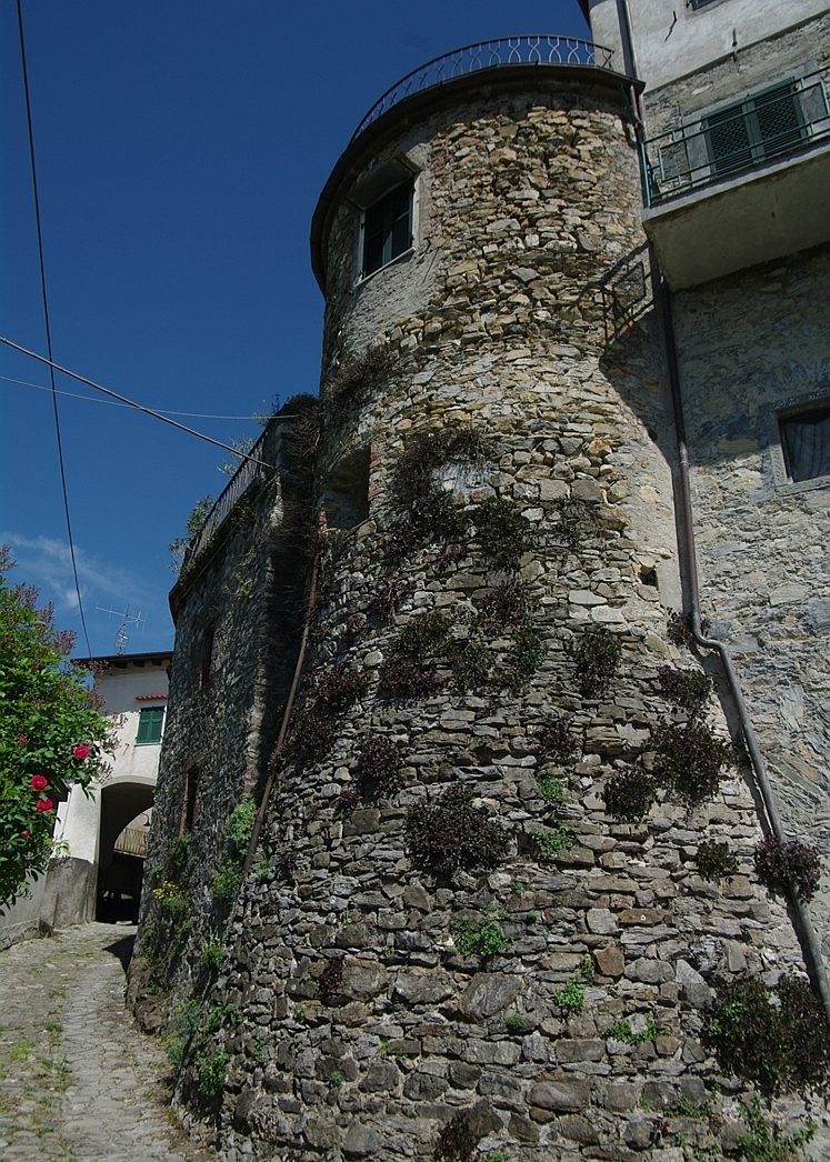 [Strutture difensive del borgo murato di Corvarola] (mura, burgensi) - Bagnone (MS)  (XIII)
