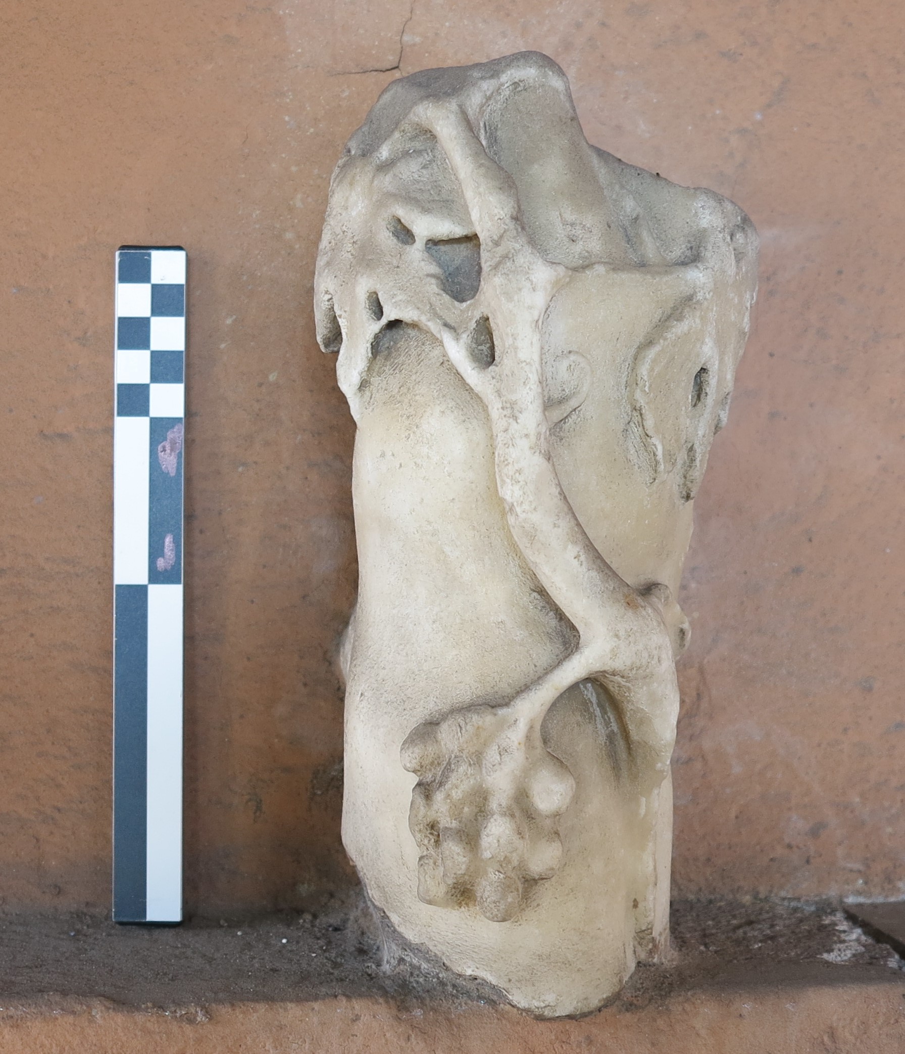 statua/ sostegno (fine/ inizio SECOLI/ ARCHI DI SECOLI/ II-III d.C)