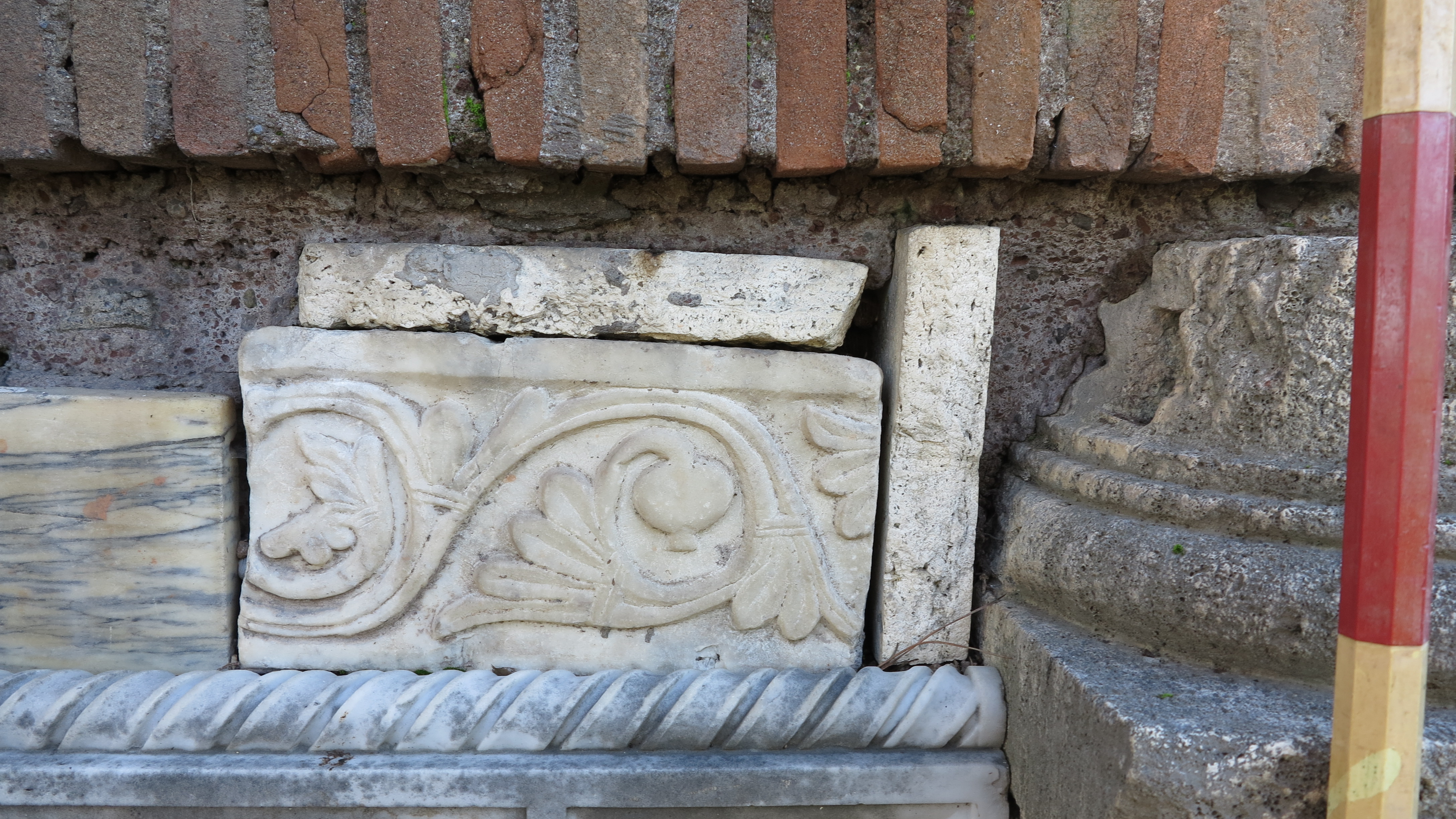 architrave (SECOLI/ VII)