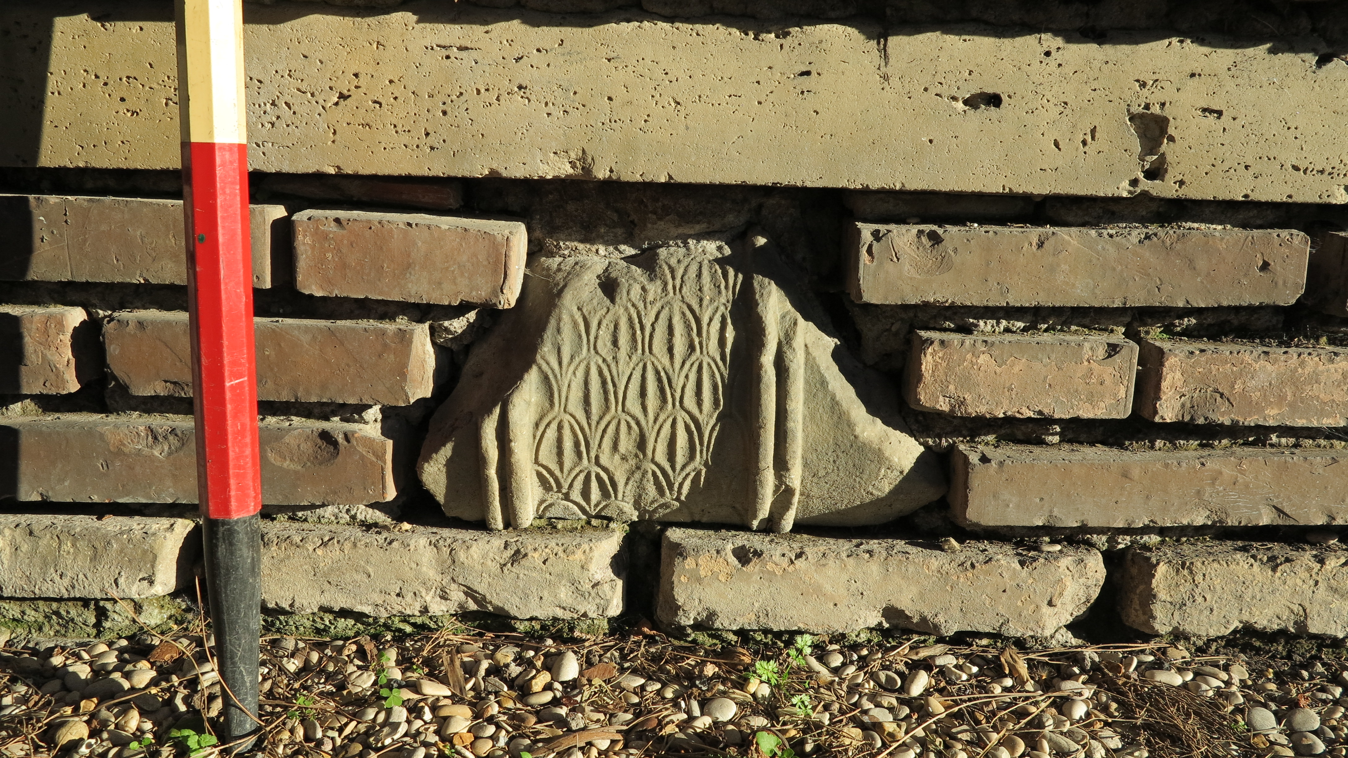 rocchetto, capitello ionico (fine/ inizio SECOLI/ ARCHI DI SECOLI/ I a.C.- I)