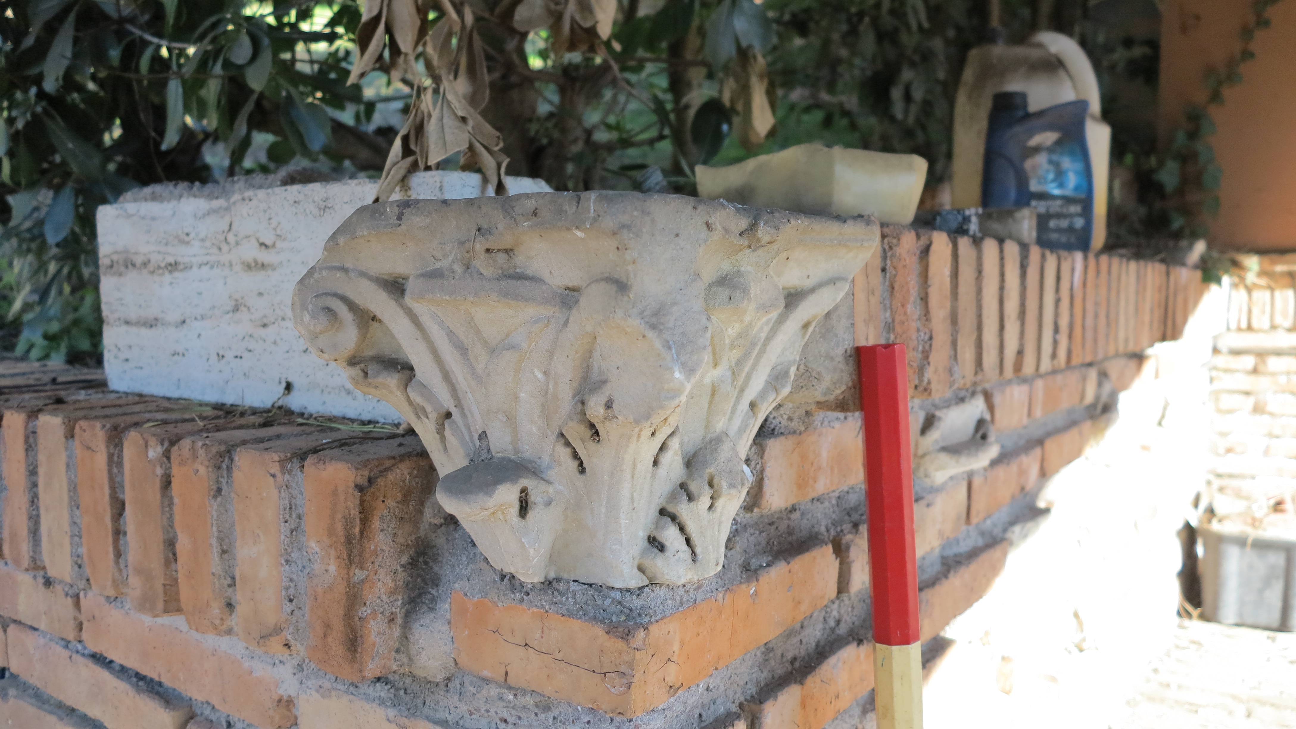 capitello/ kalathos, corinzieggiante (fine/ inizio SECOLI/ ARCHI DI SECOLI/ III-IV d.C)