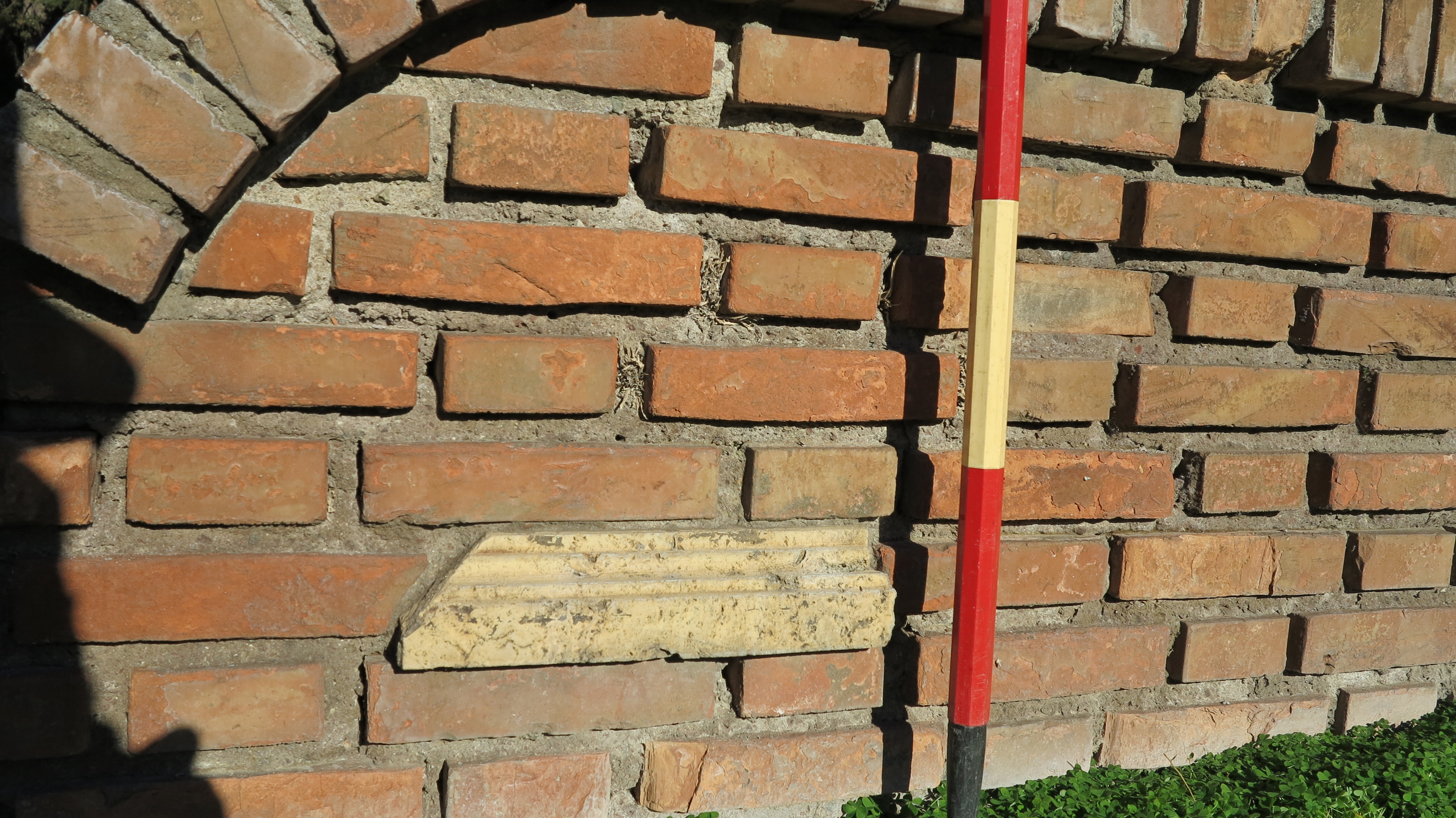 cornice/ liscia (SECOLI/ ARCHI DI SECOLI/ I a.C.- I)