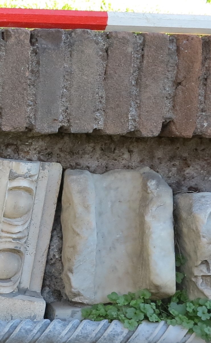 canaletta, di gronda (PERIODIZZAZIONI/ STORIA/ Età antica/ Età romana/ Età romana imperiale)