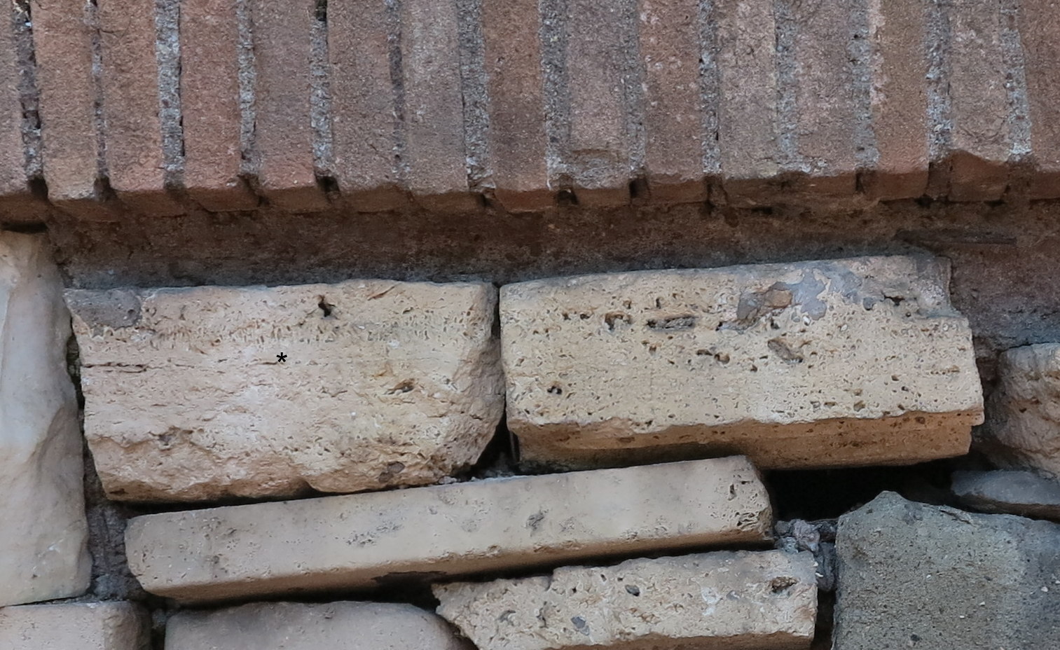 lastra/ di rivestimento pavimentale (fine/ inizio SECOLI/ ARCHI DI SECOLI/ II a.C.-I)