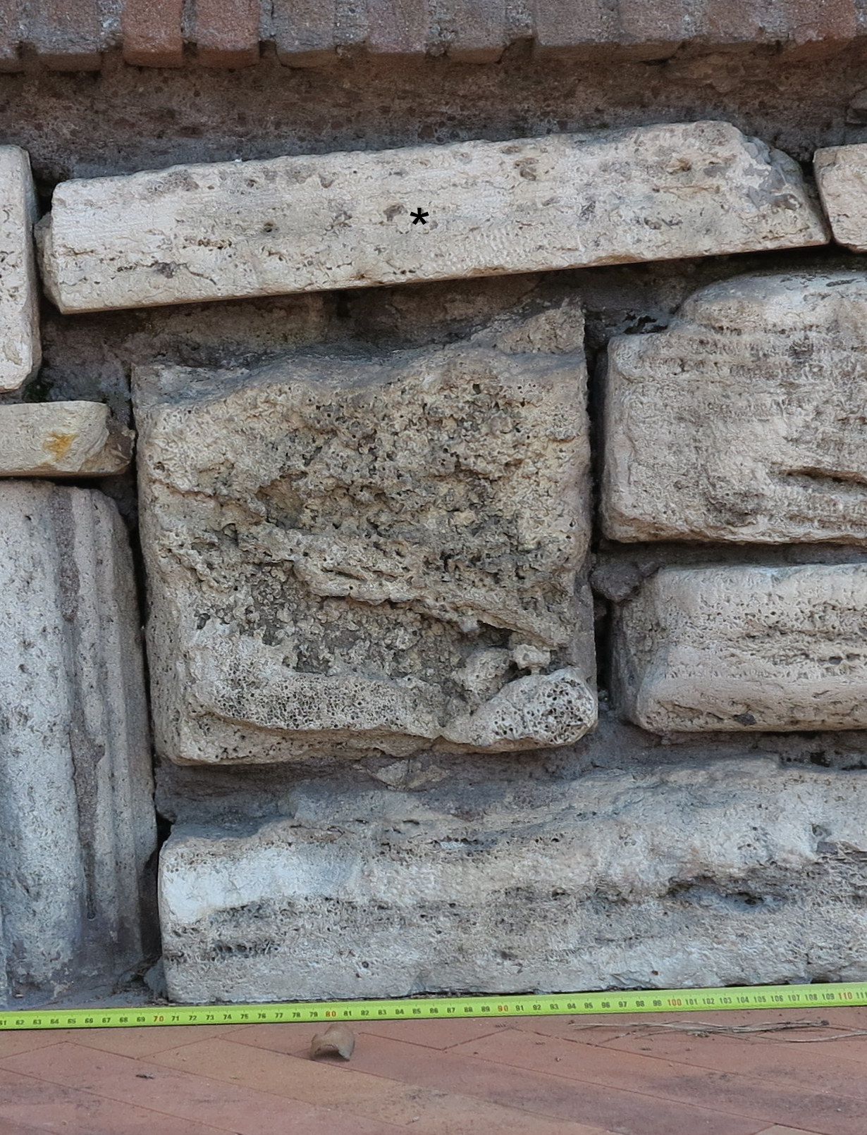 lastra/ di rivestimento (fine/ inizio SECOLI/ ARCHI DI SECOLI/ II a.C.-I)