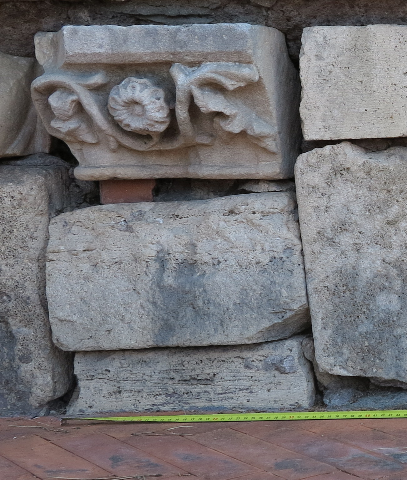 blocco/ di rivestimento (fine/ inizio SECOLI/ ARCHI DI SECOLI/ II a.C.-I)