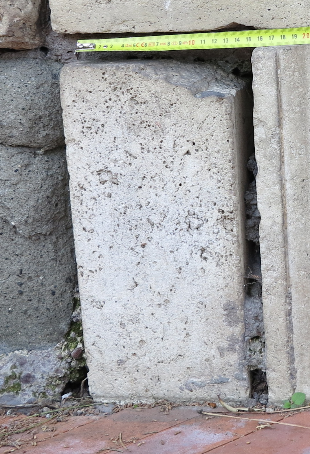 blocco/ di rivestimento (fine/ inizio SECOLI/ ARCHI DI SECOLI/ II a.C.-I)