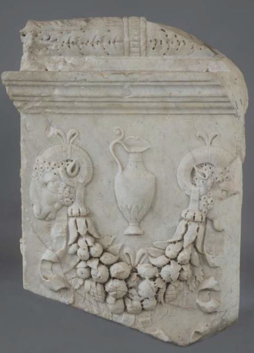 SINGOLO OGGETTO/ altare, PERIODIZZAZIONI/ STORIA/ Età antica/ Età romana/ Età romana imperiale/ Età altoimperiale/ Età di Claudio