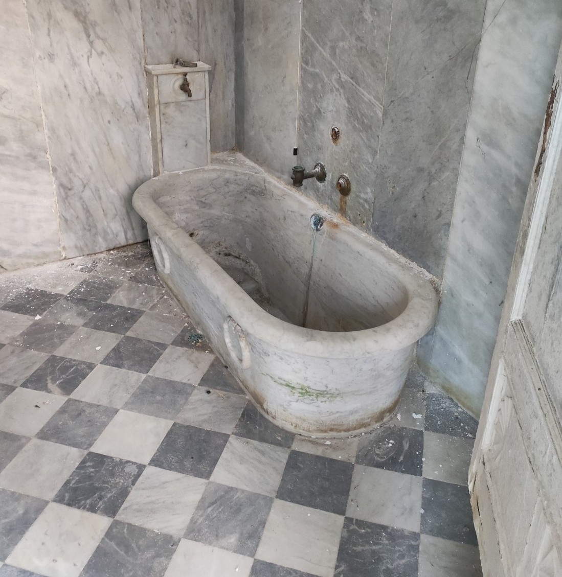 vasca da bagno - ambito lucchese (inizio XIX)