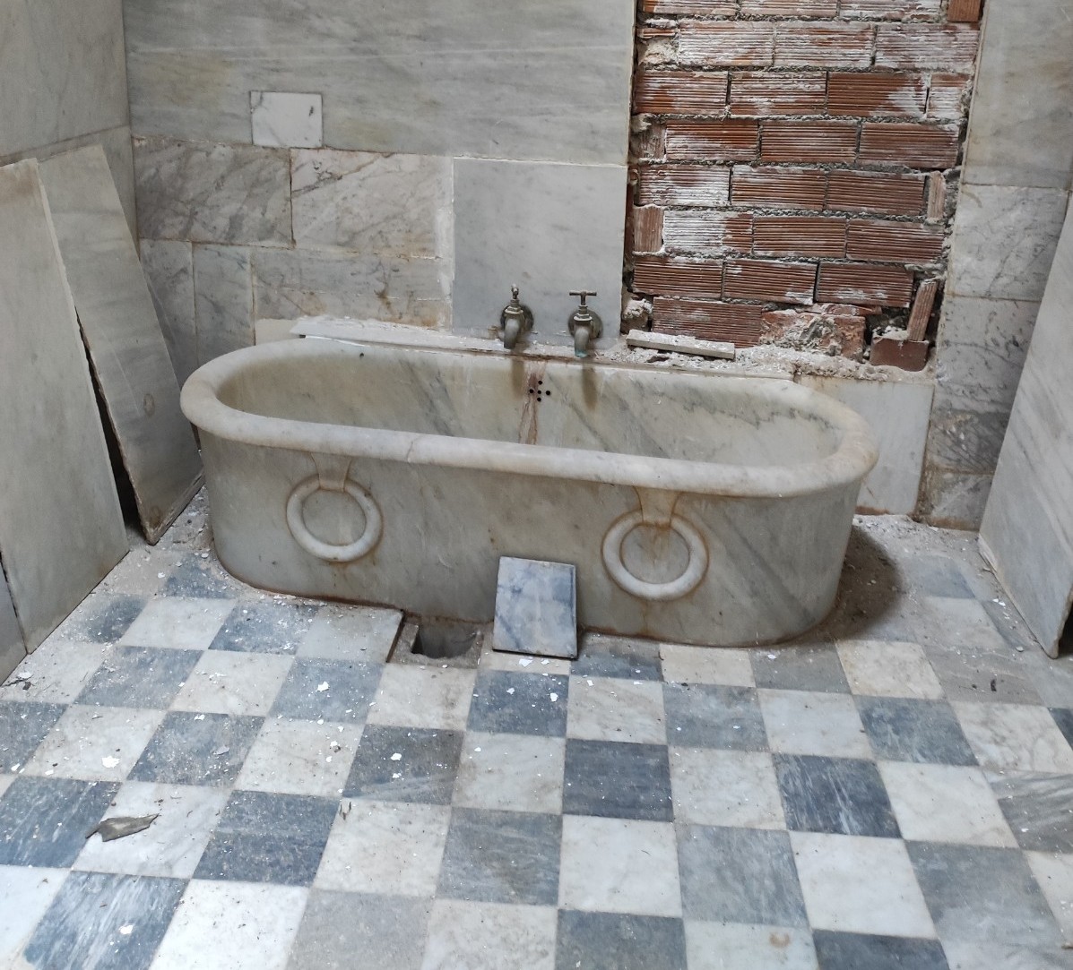 vasca da bagno - ambito lucchese (inizio XIX)