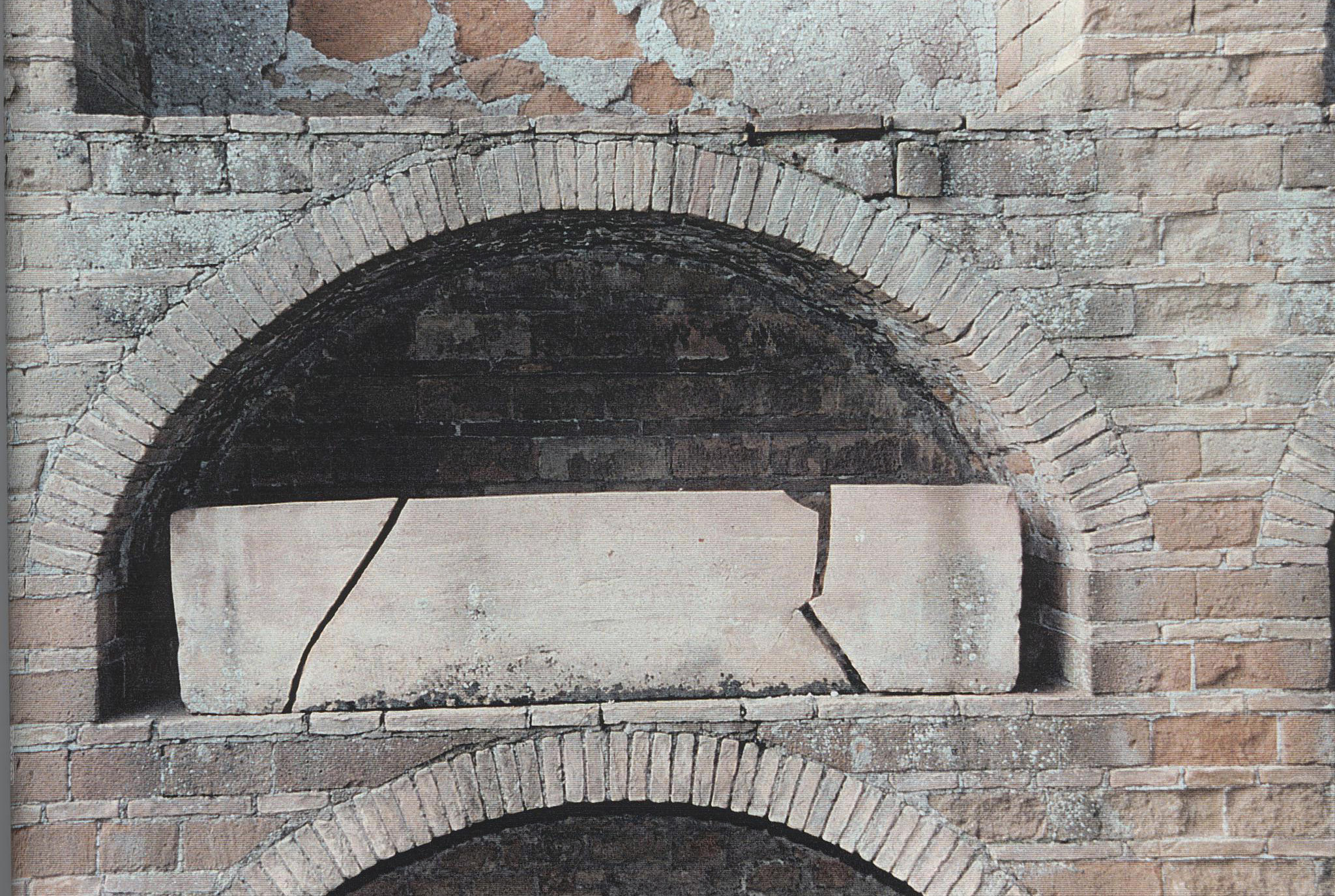 sarcofago/ cassa (SECOLI/ ARCHI DI SECOLI/ III - IV)