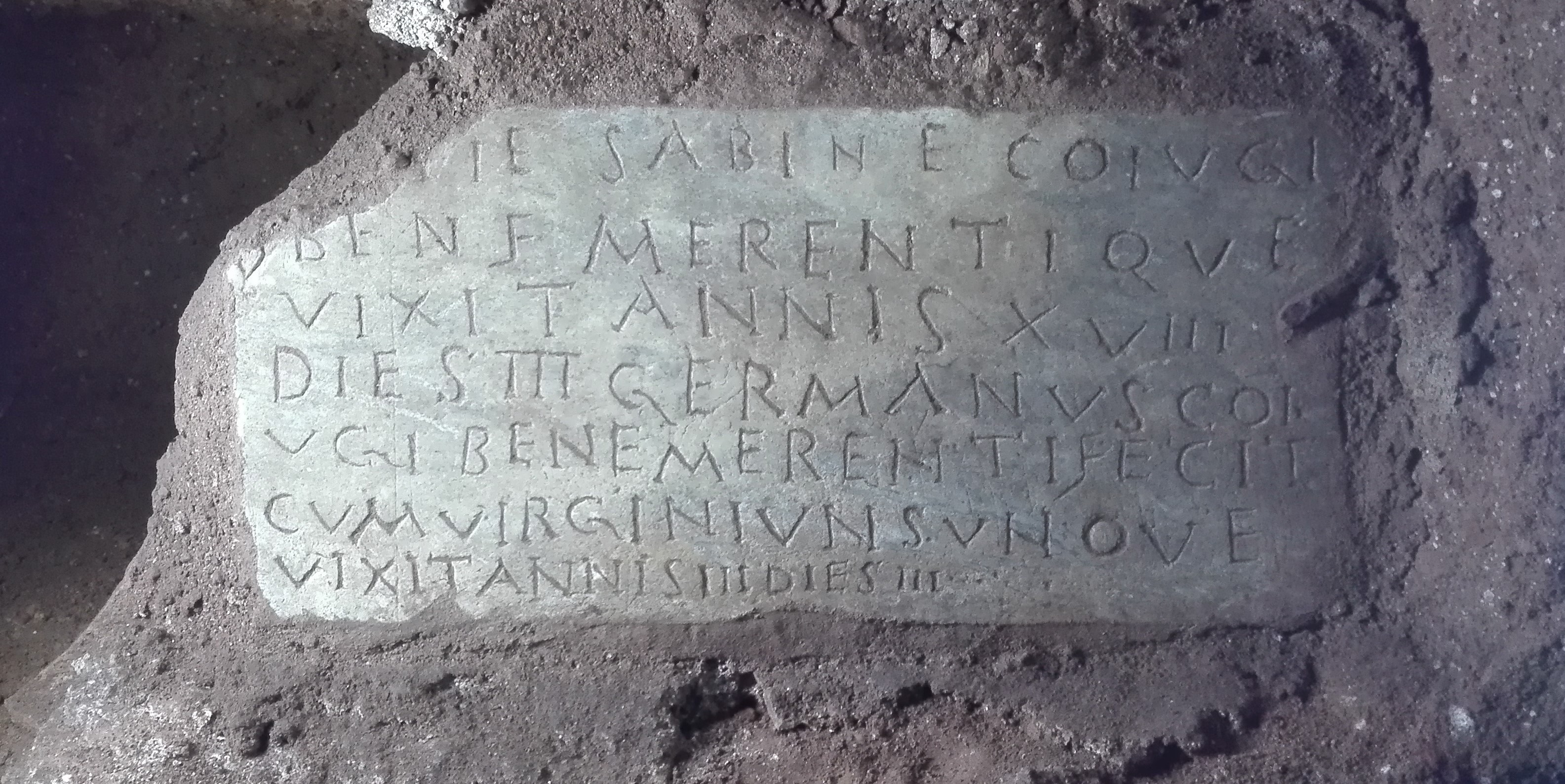 lastra/ di chiusura, Epitafio di Sabina (SECOLI/ ARCHI DI SECOLI/ III - IV)