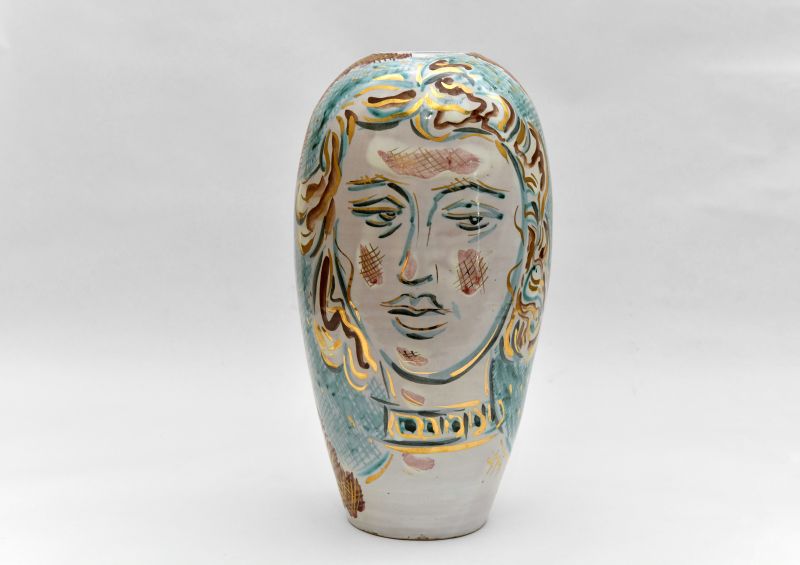 teste femminili (vaso) di Rosi Mino (XX)