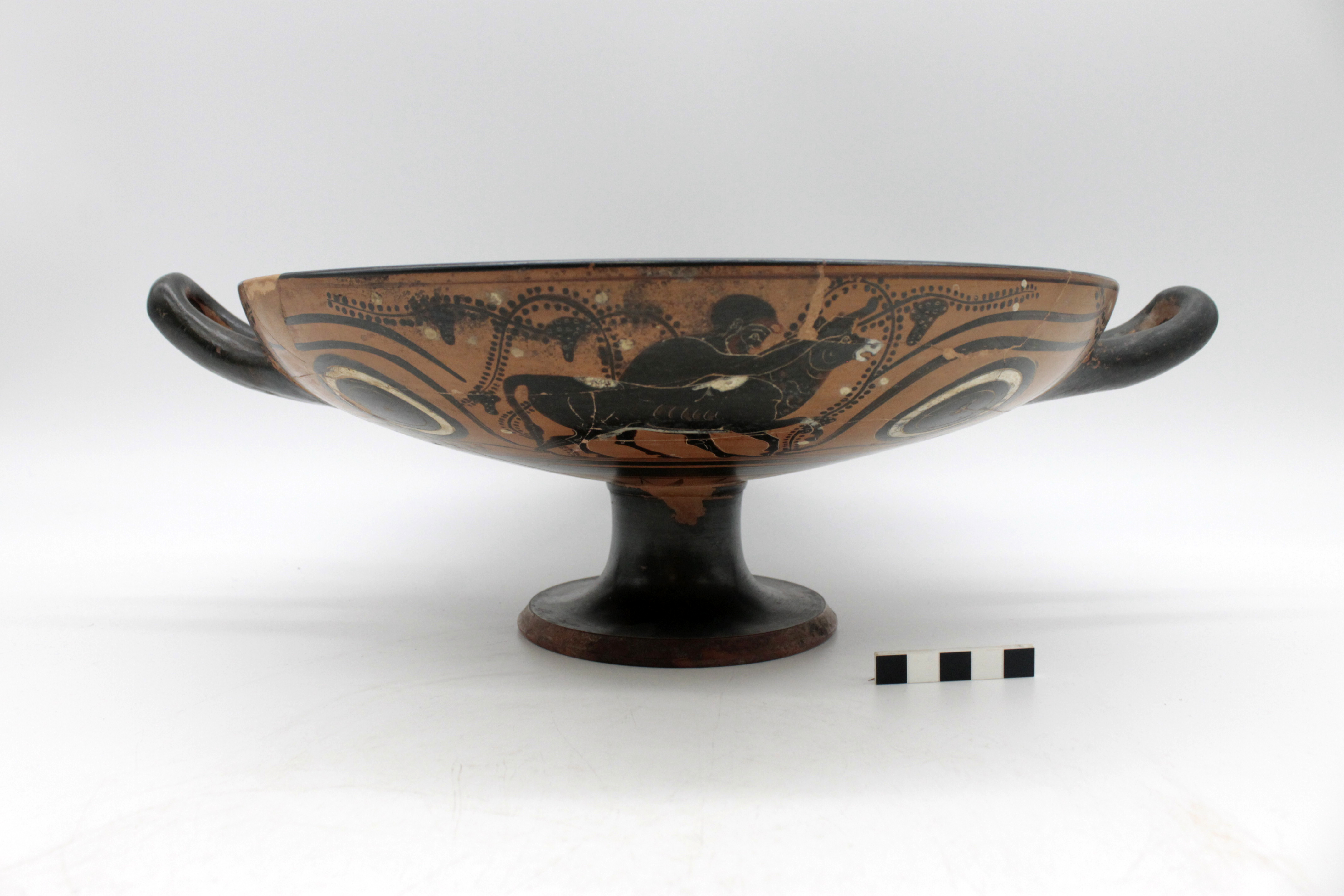 kylix, ad occhioni (SECOLI/ VI a.C)