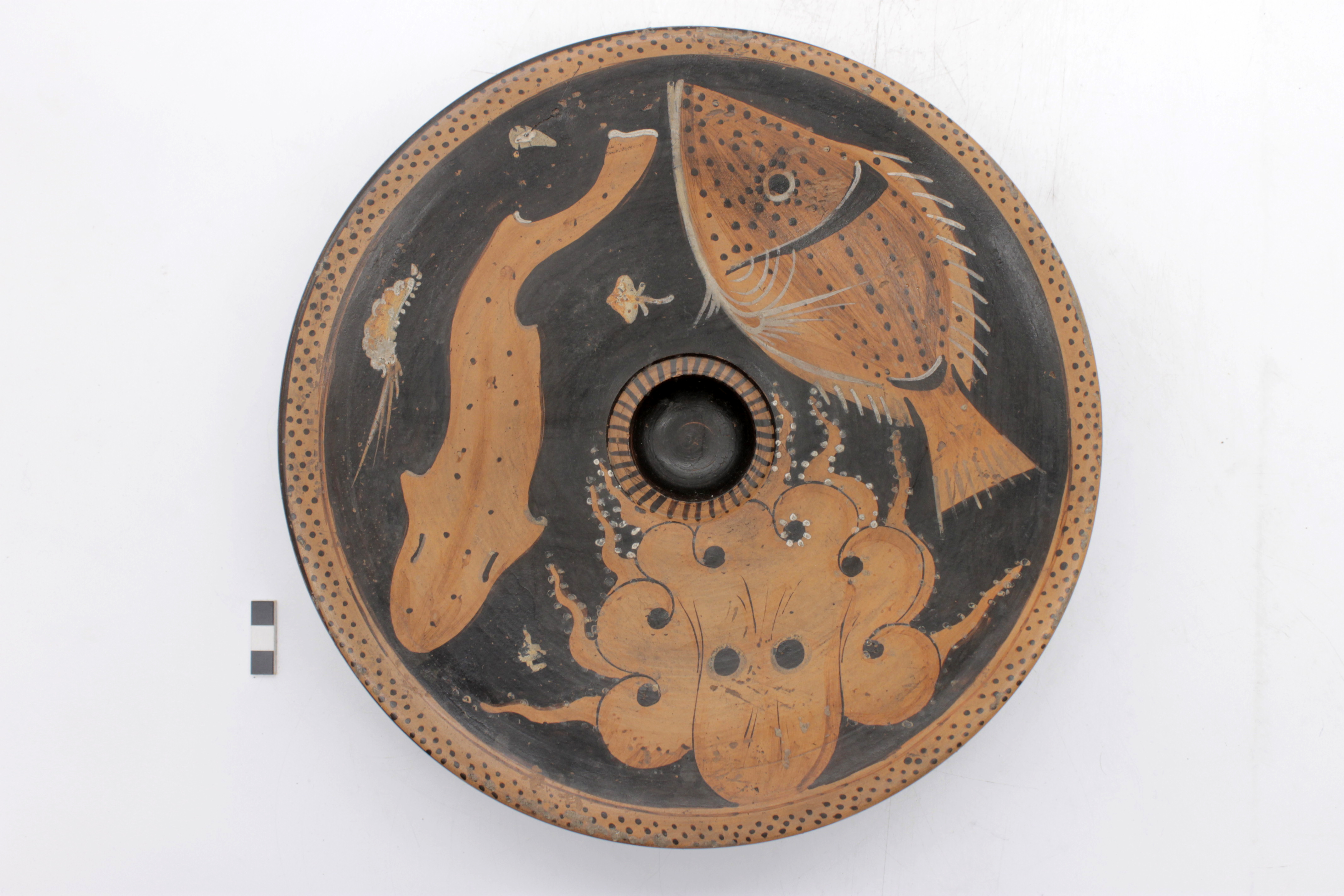 piatto/ da pesce (fine SECOLI/ V a.C)