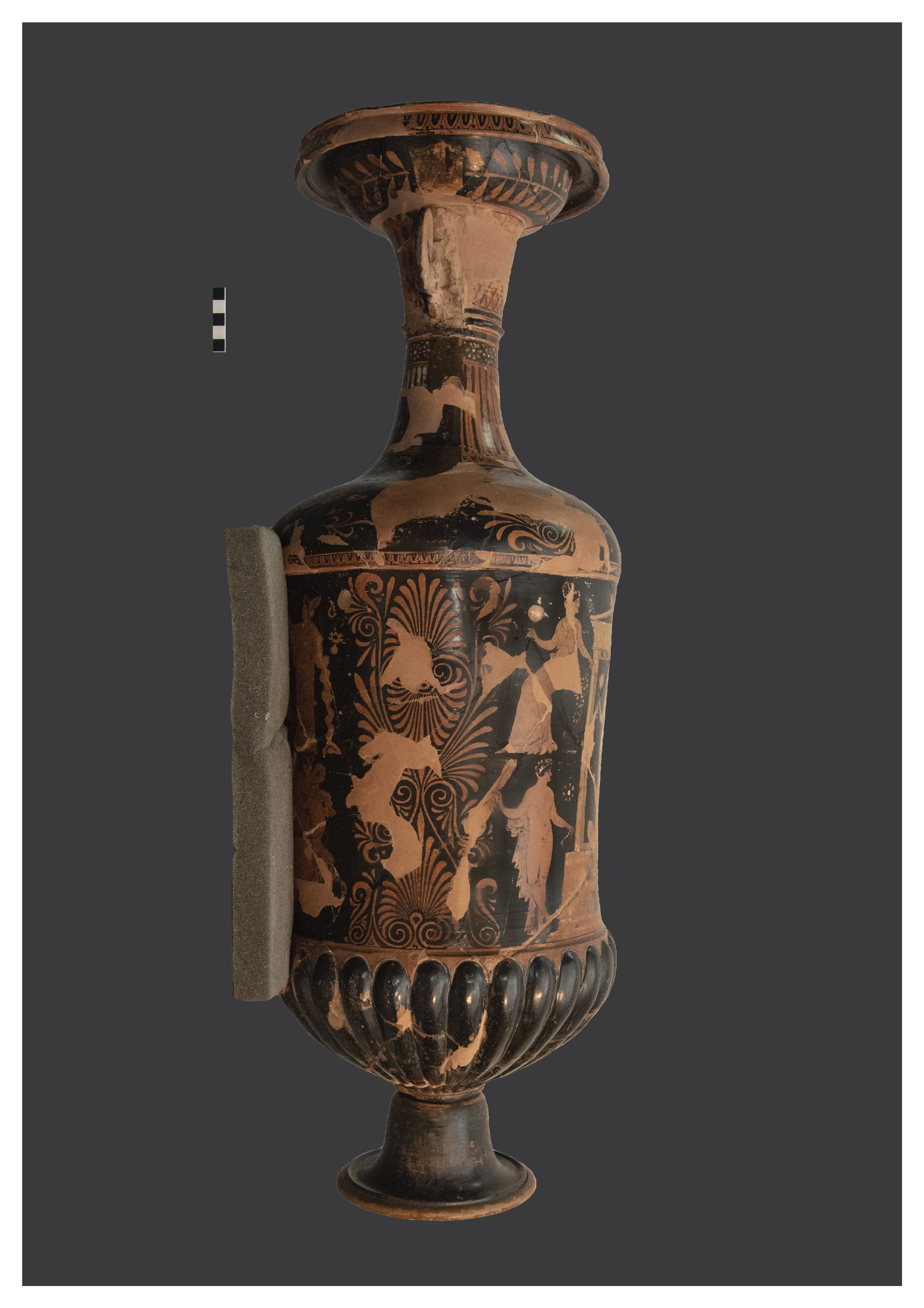 loutrophoros - Pittore di Dario (SECOLI/ IV a.C)