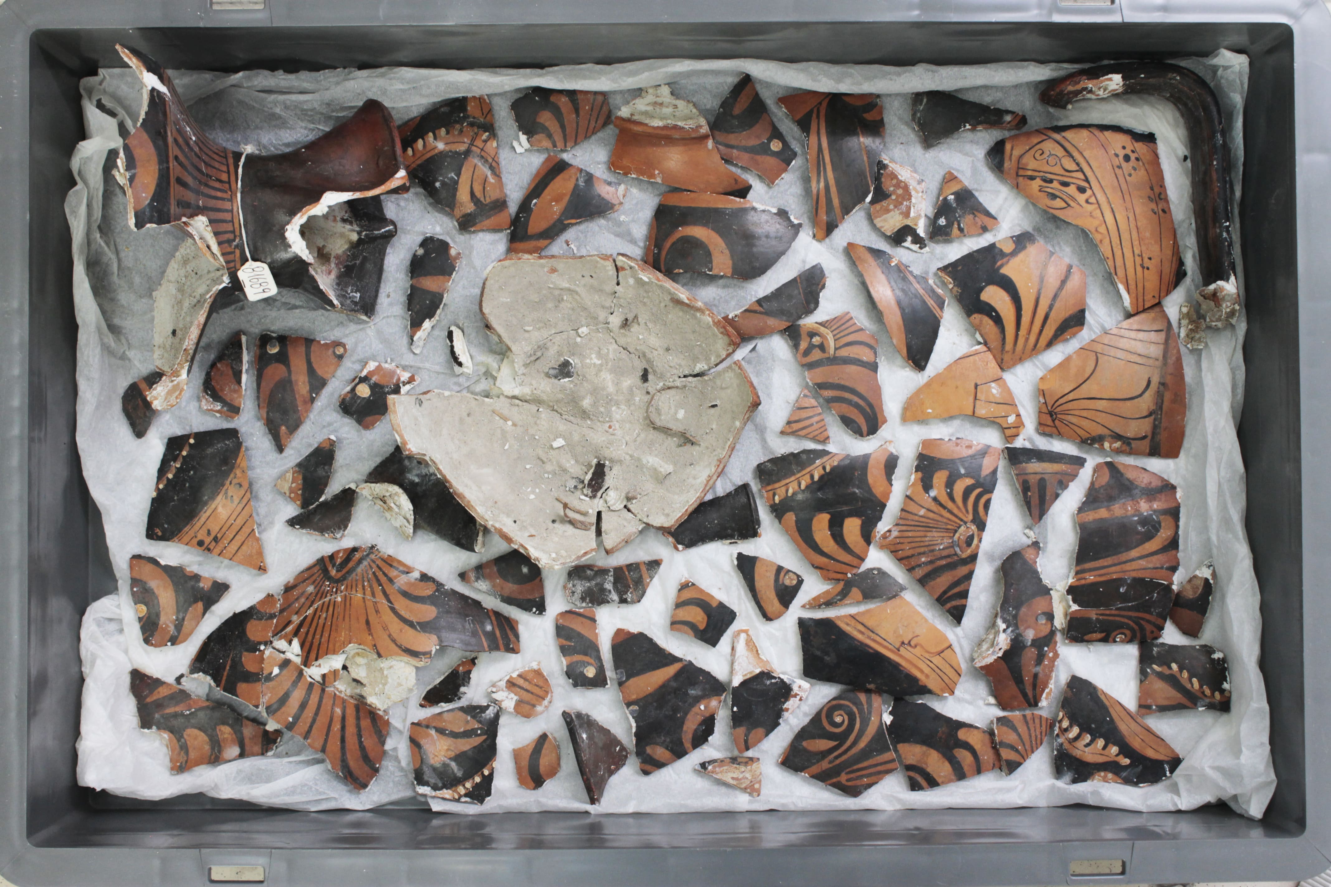 oinochoe, a bocca trilobata (SECOLI/ IV a.C)