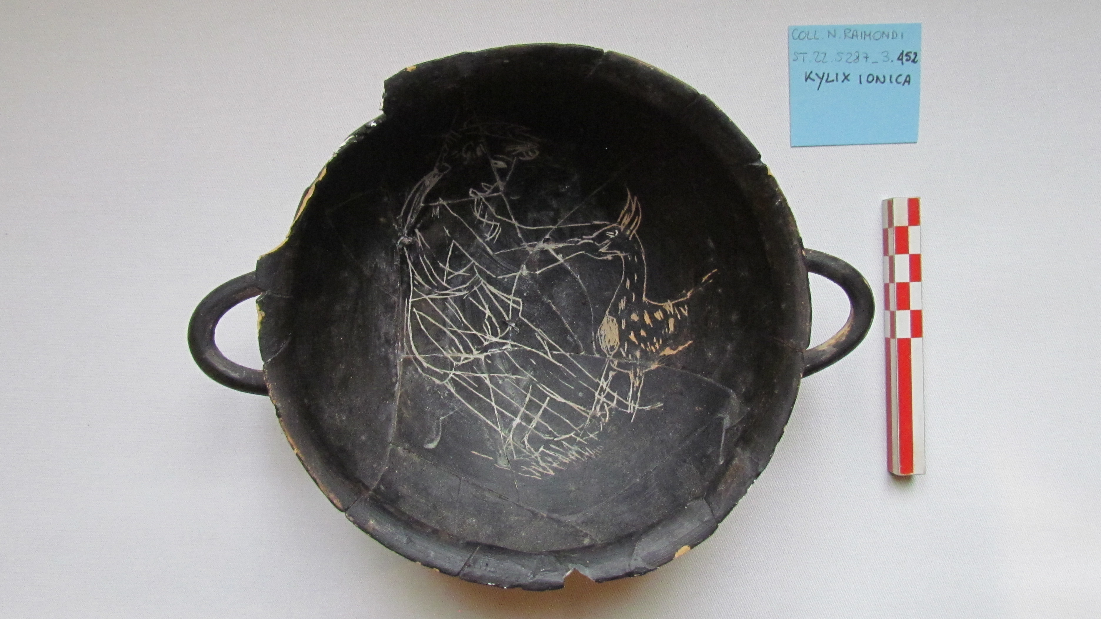 SINGOLO OGGETTO/ kylix, SECOLI/ IV a.C