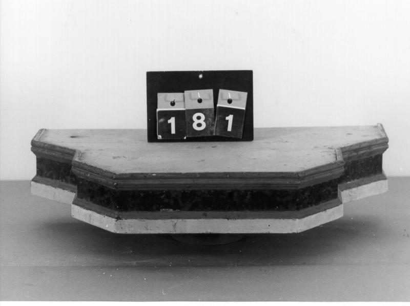 base di tronetto per esposizione eucaristica - bottega toscana (XIX)