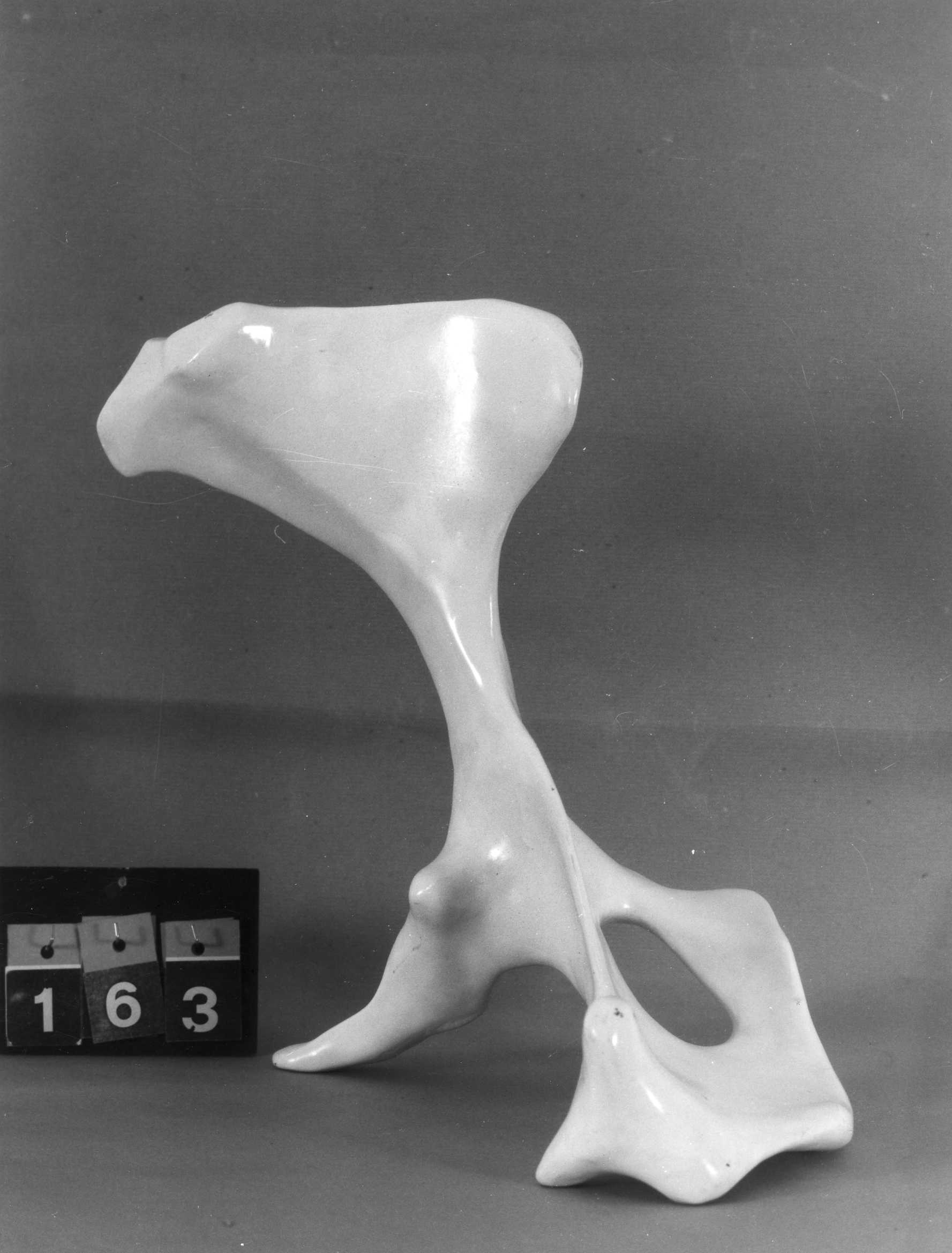 soggetto astratto (scultura) di Ungheretti (seconda metà XX)