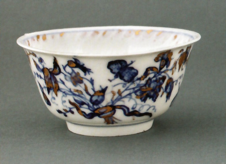 fiori e farfalle con motivi decorativi vegetali (tazza) di Manifattura Vezzi (XVIII)