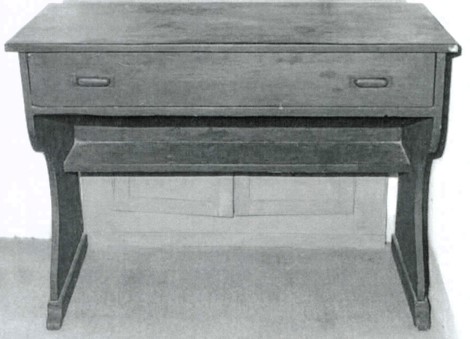 scrivania a ribalta di Ignoto (bottega) - ambito Italia settentrionale (XX)