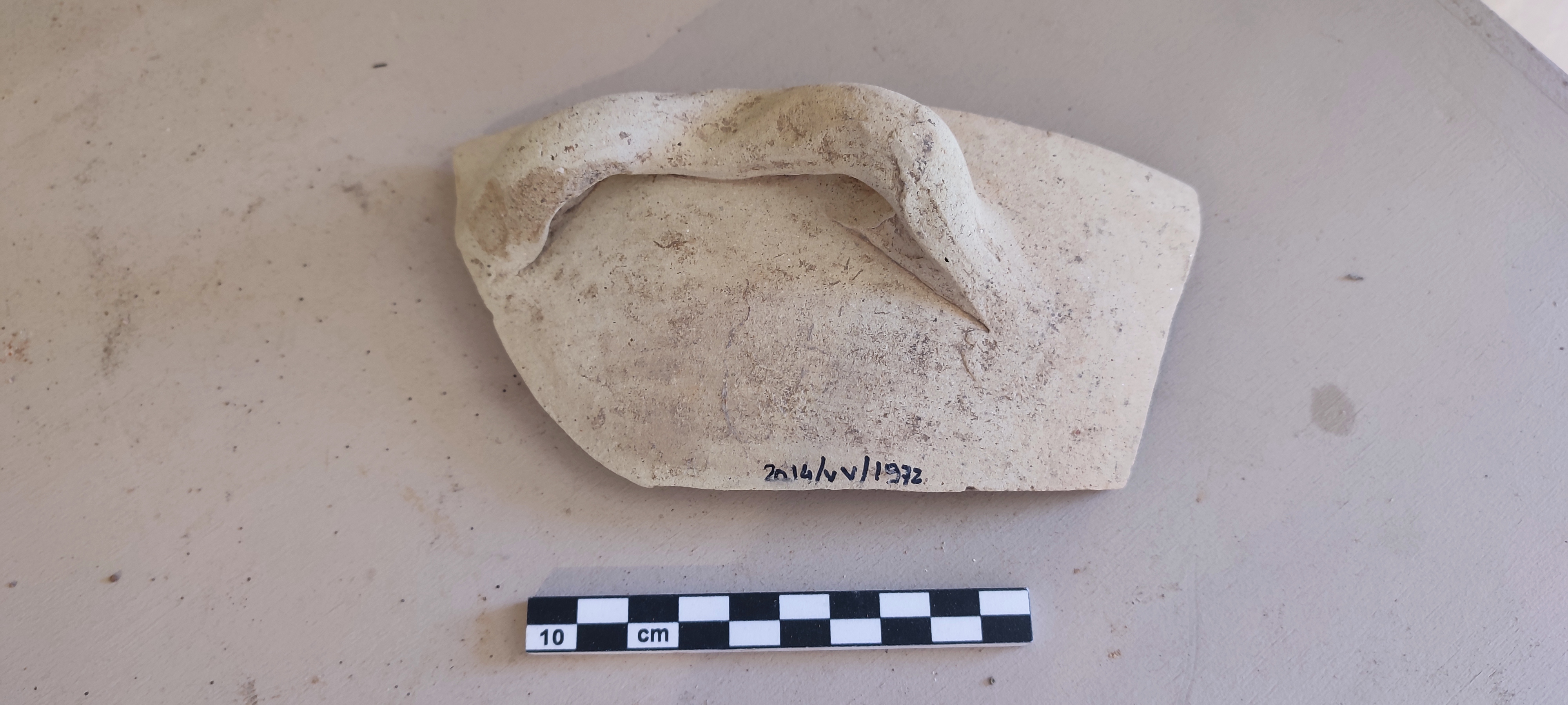 SINGOLO OGGETTO/ ciotola, PERIODIZZAZIONI/ STORIA/ Età antica/ Età romana/ Età romana imperiale/ Età altoimperiale