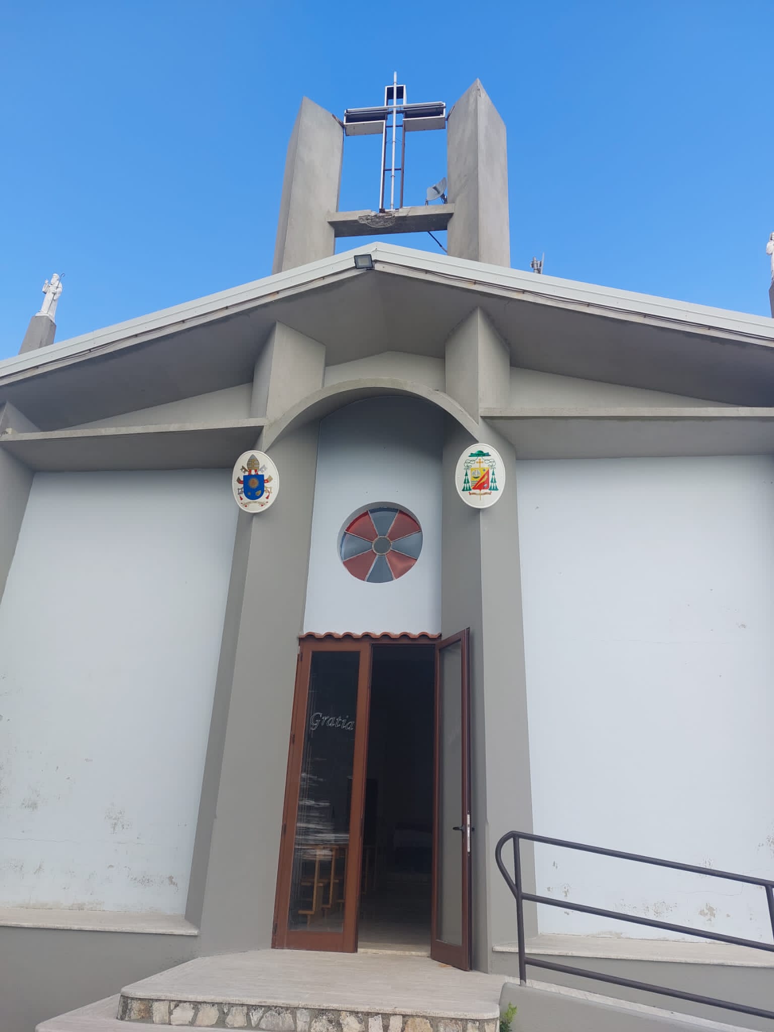 santuario, diocesano, Santa Maria del Monte Serra (XVIII)