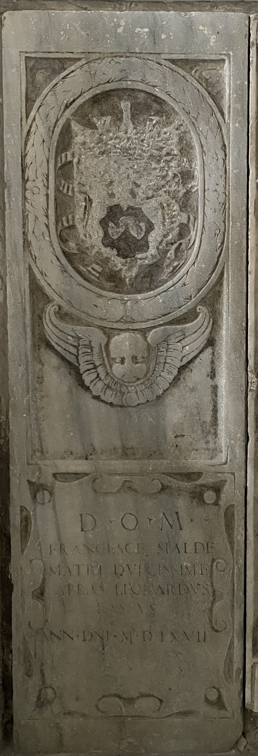 lapide tombale di Ignoto - bottega napoletana (terzo quarto XVI)