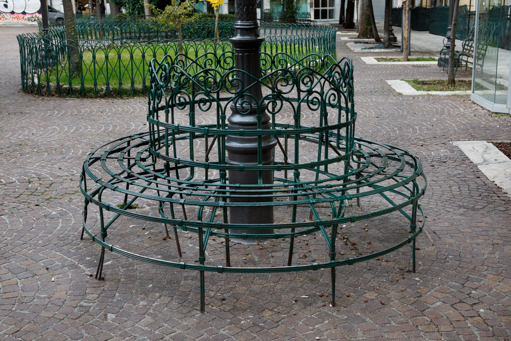 panchina, serie di Tucci, Giuseppe - ambito Italia centro-meridionale (anni venti XX)