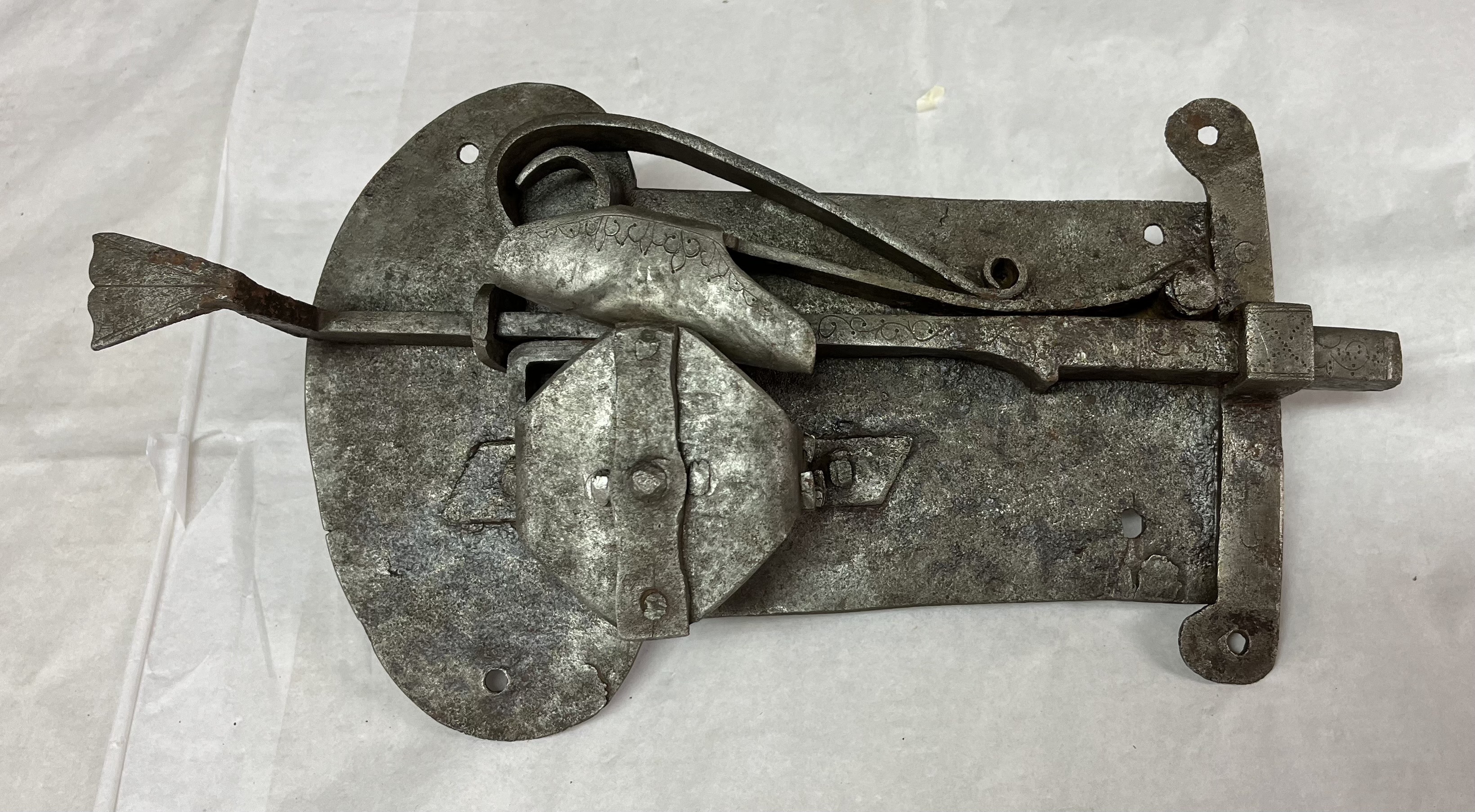 Serratura da portone (Serratura, STRUMENTI E ACCESSORI/ ARTIGIANALI) - Ambito alpino