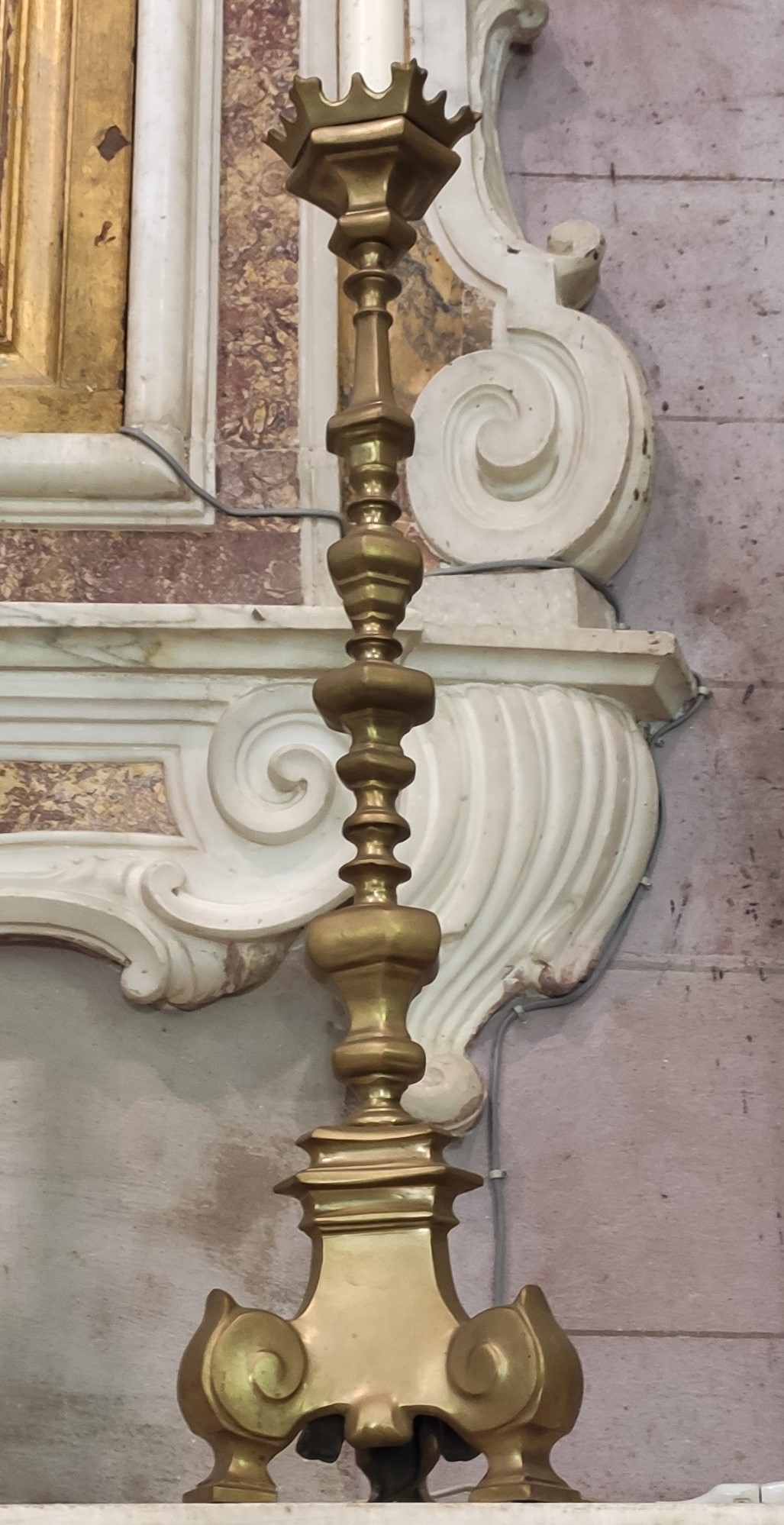 candelabro da chiesa, serie - ambito ligure (metà/ inizio XIX-XX)